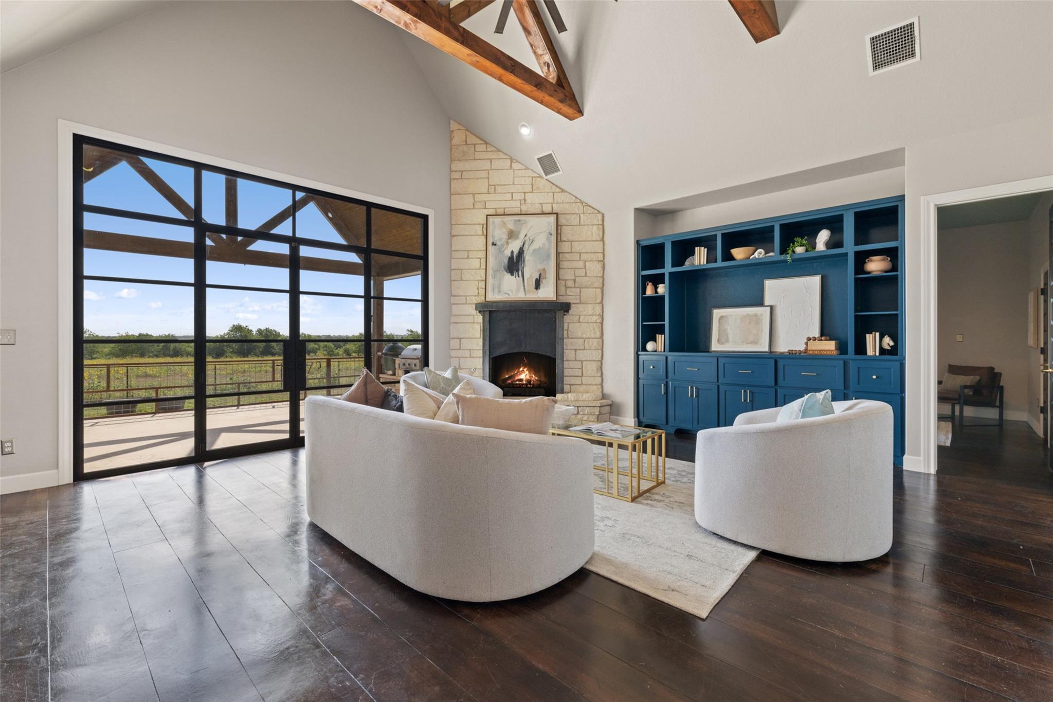 1652 County Road 307