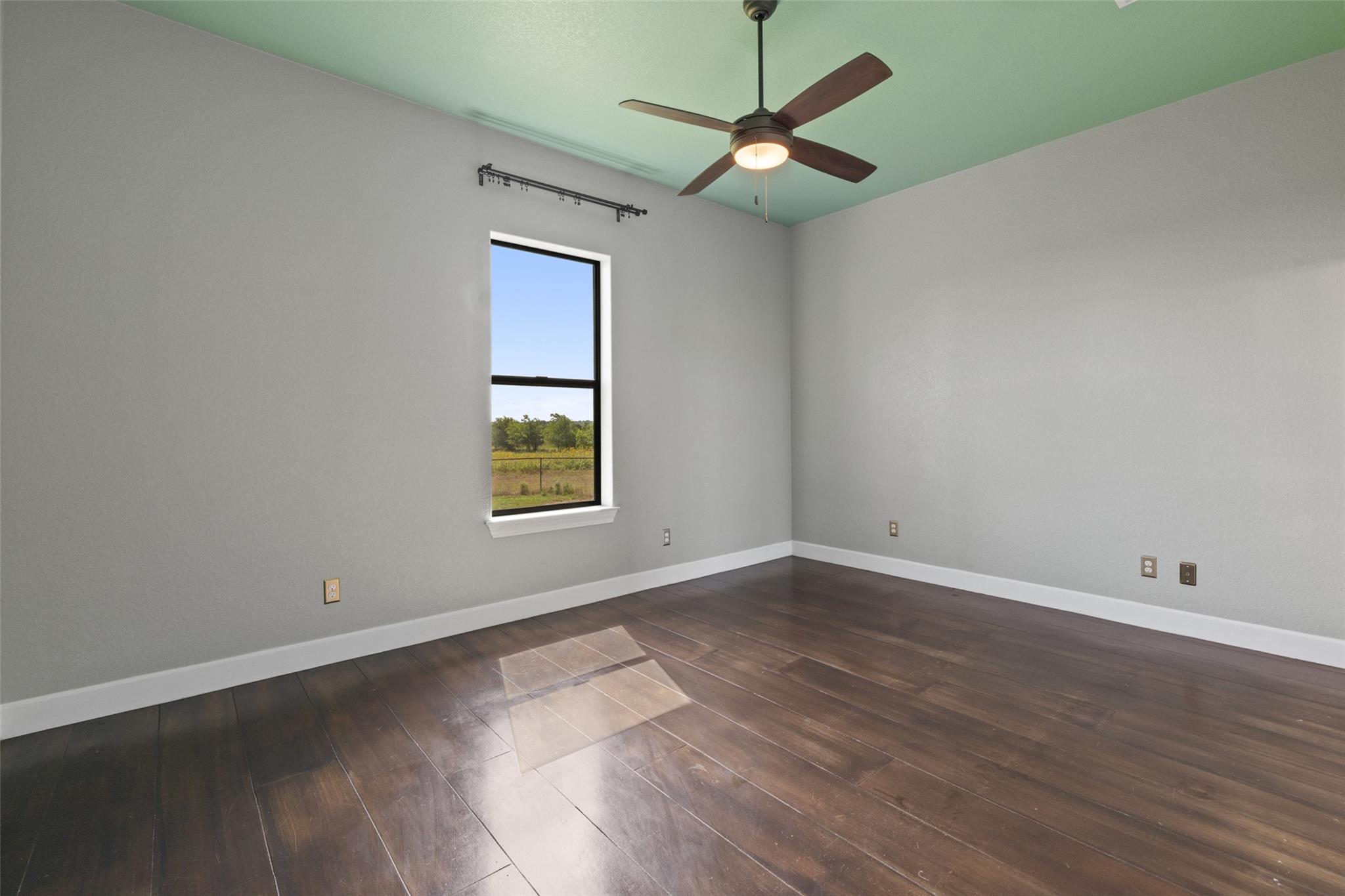 1652 County Road 307