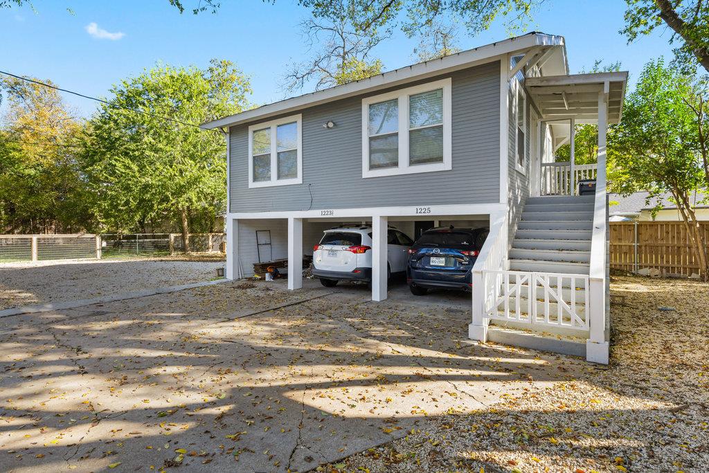 1223, 1223 1/2 & 1225 S Austin Ave S
