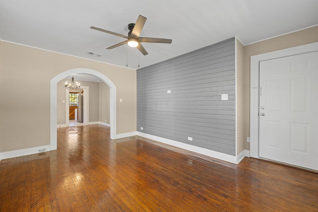 1223, 1223 1/2 & 1225 S Austin Ave S