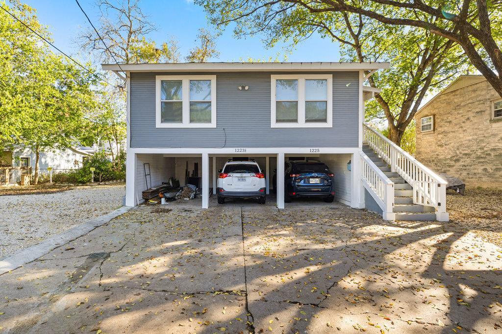 1223, 1223 1/2 & 1225 S Austin Ave S