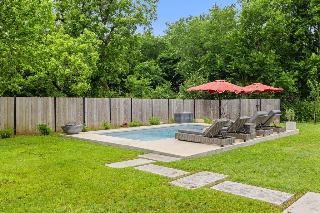 302 Schramm RD