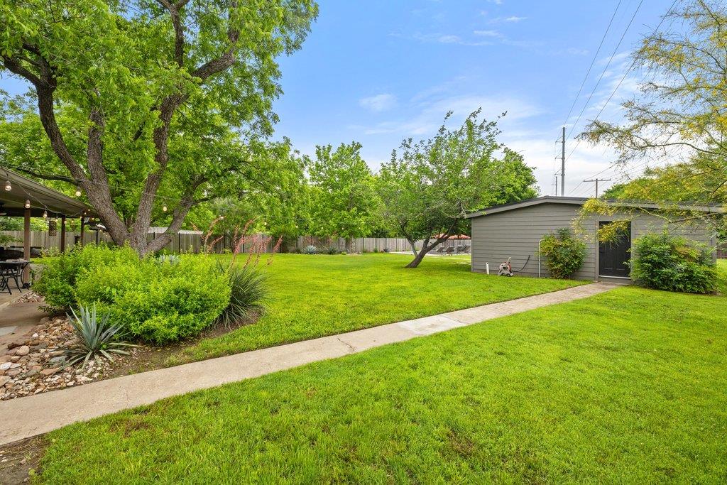 302 Schramm RD