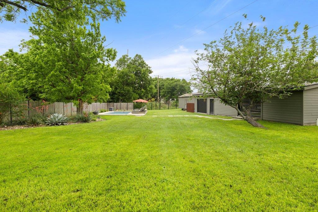 302 Schramm RD