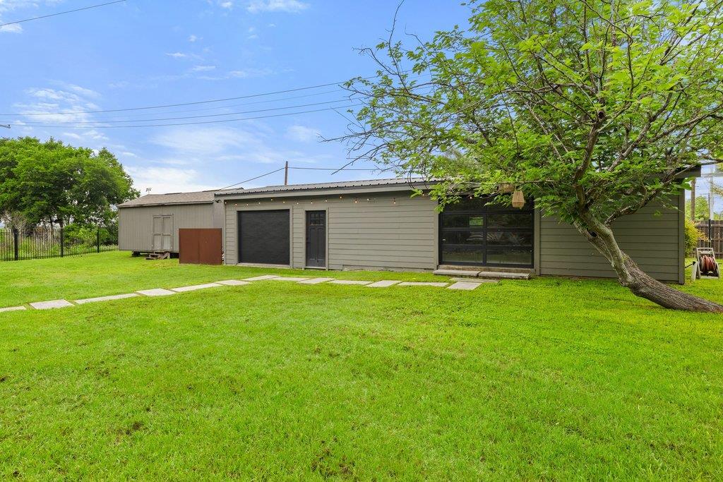 302 Schramm RD