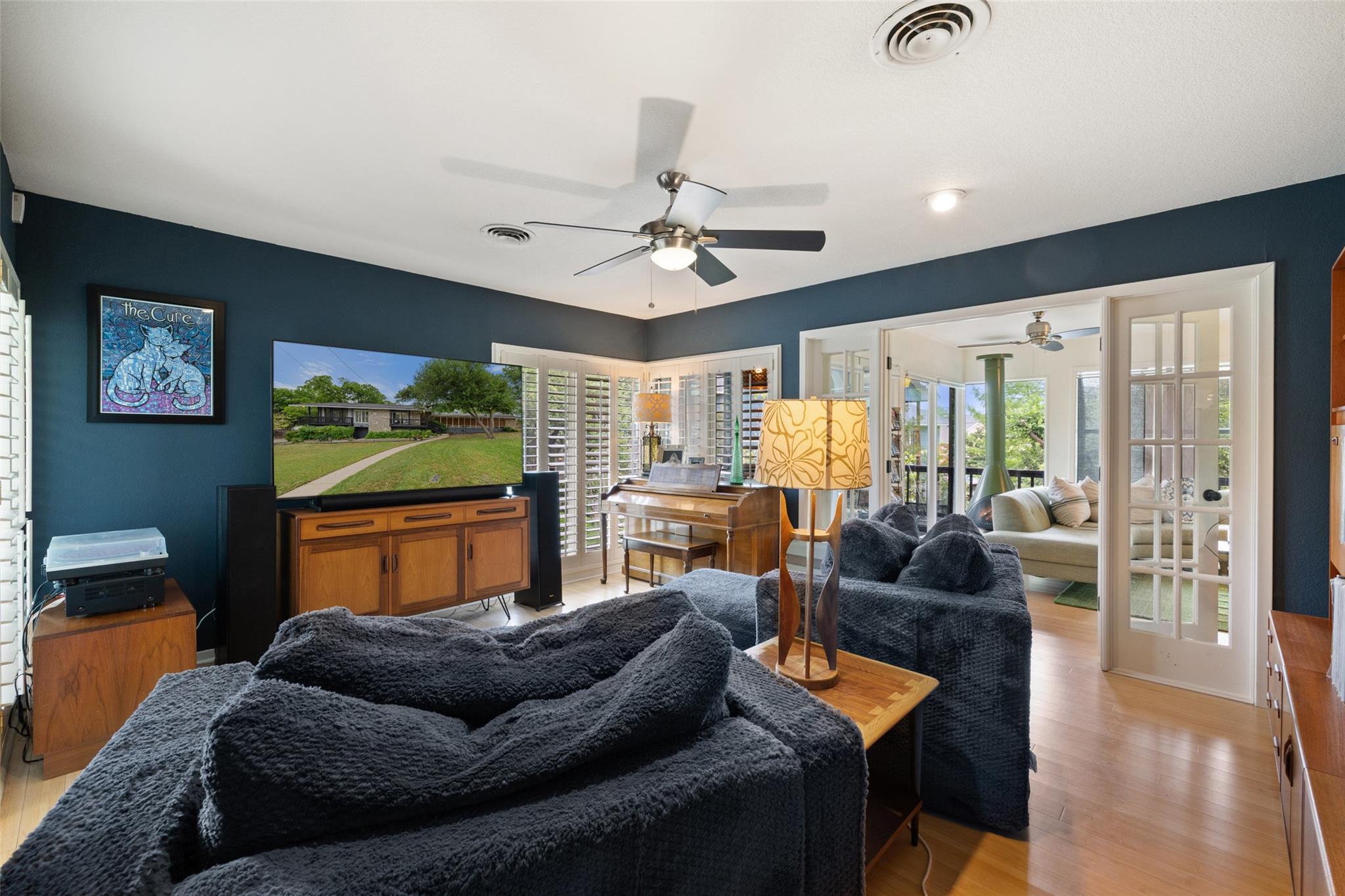 1712 McCoy PL