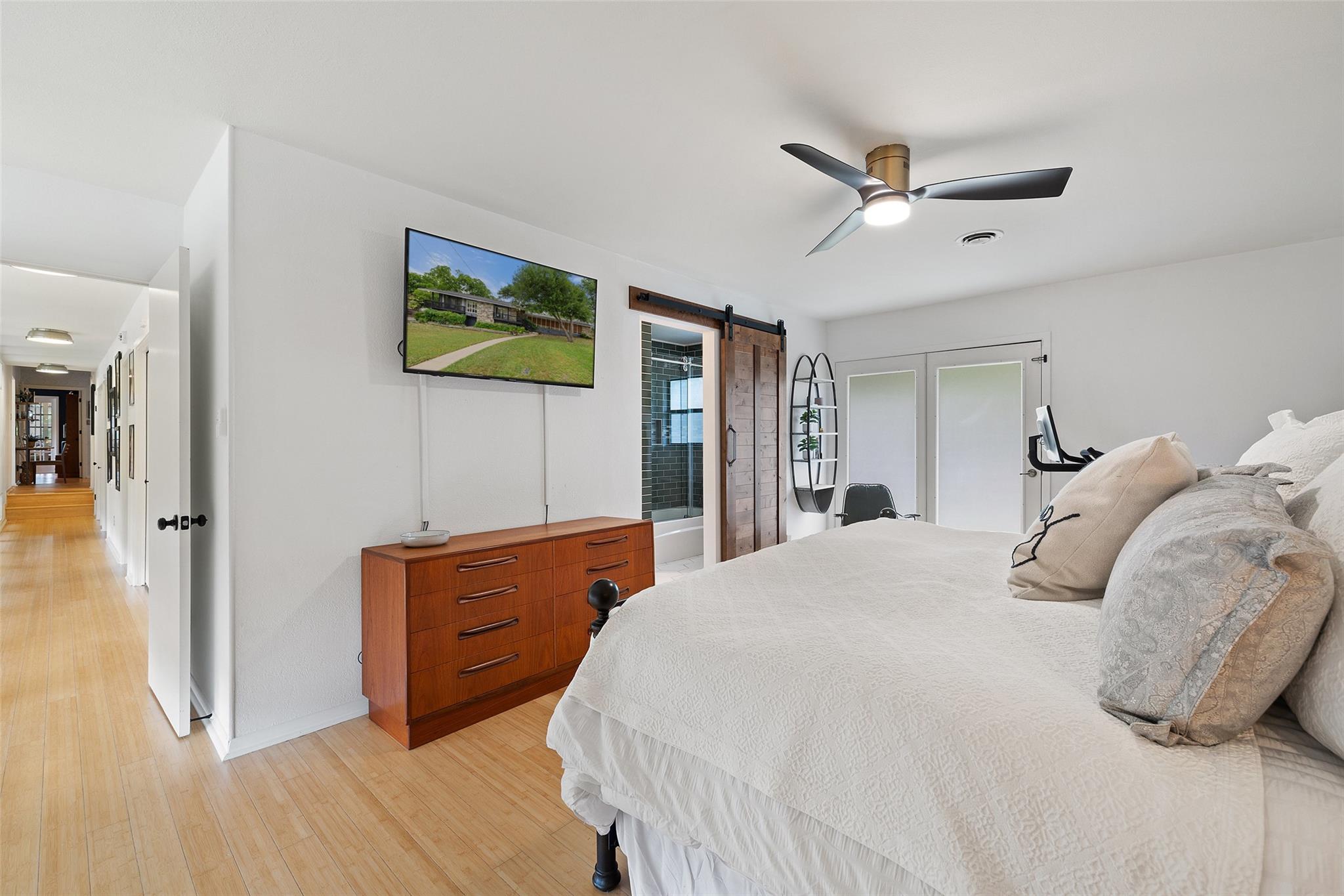1712 McCoy PL