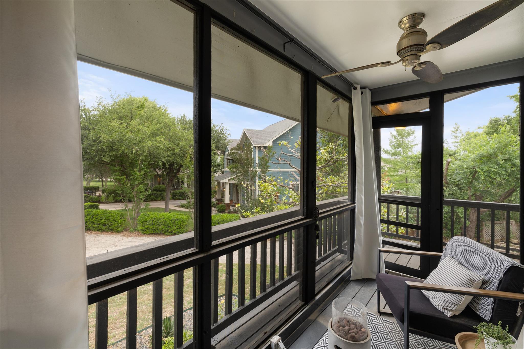 1712 McCoy PL