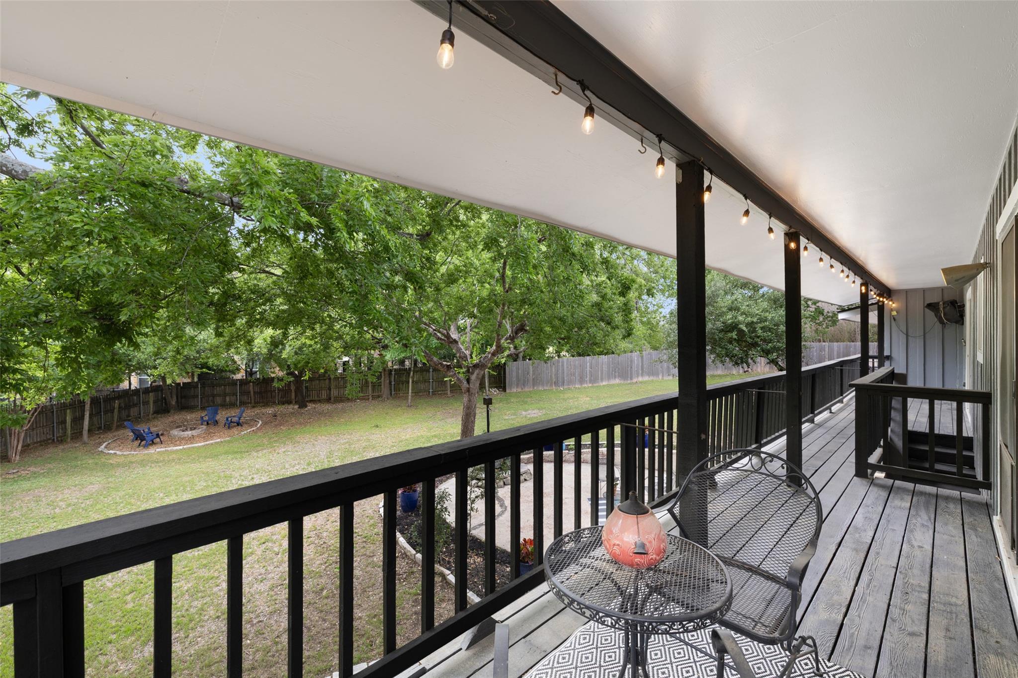 1712 McCoy PL