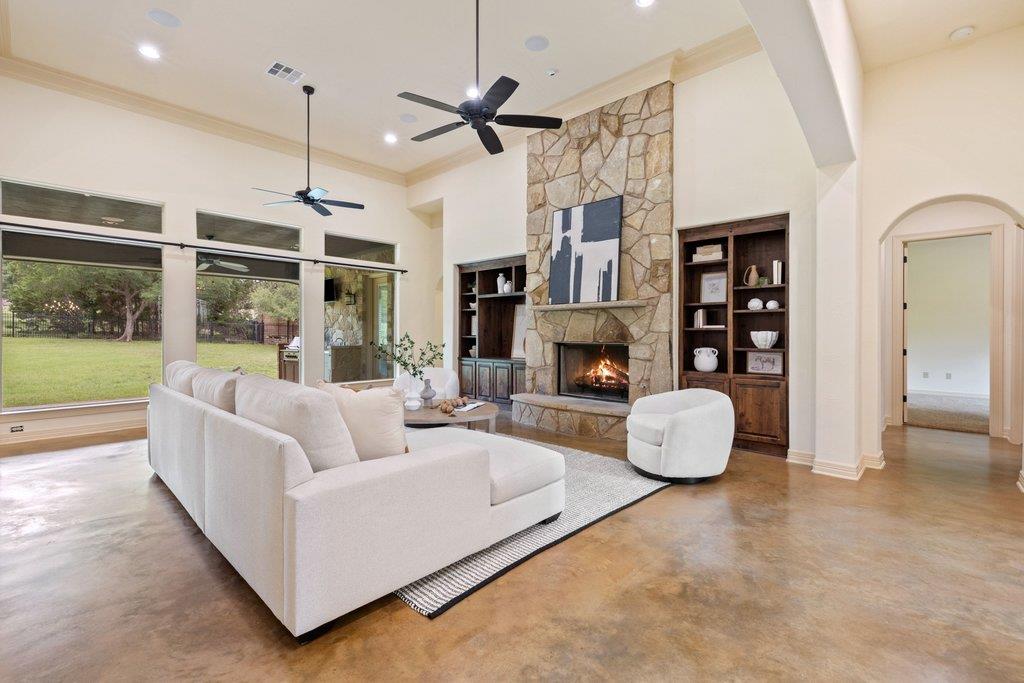 100 Portafino LN