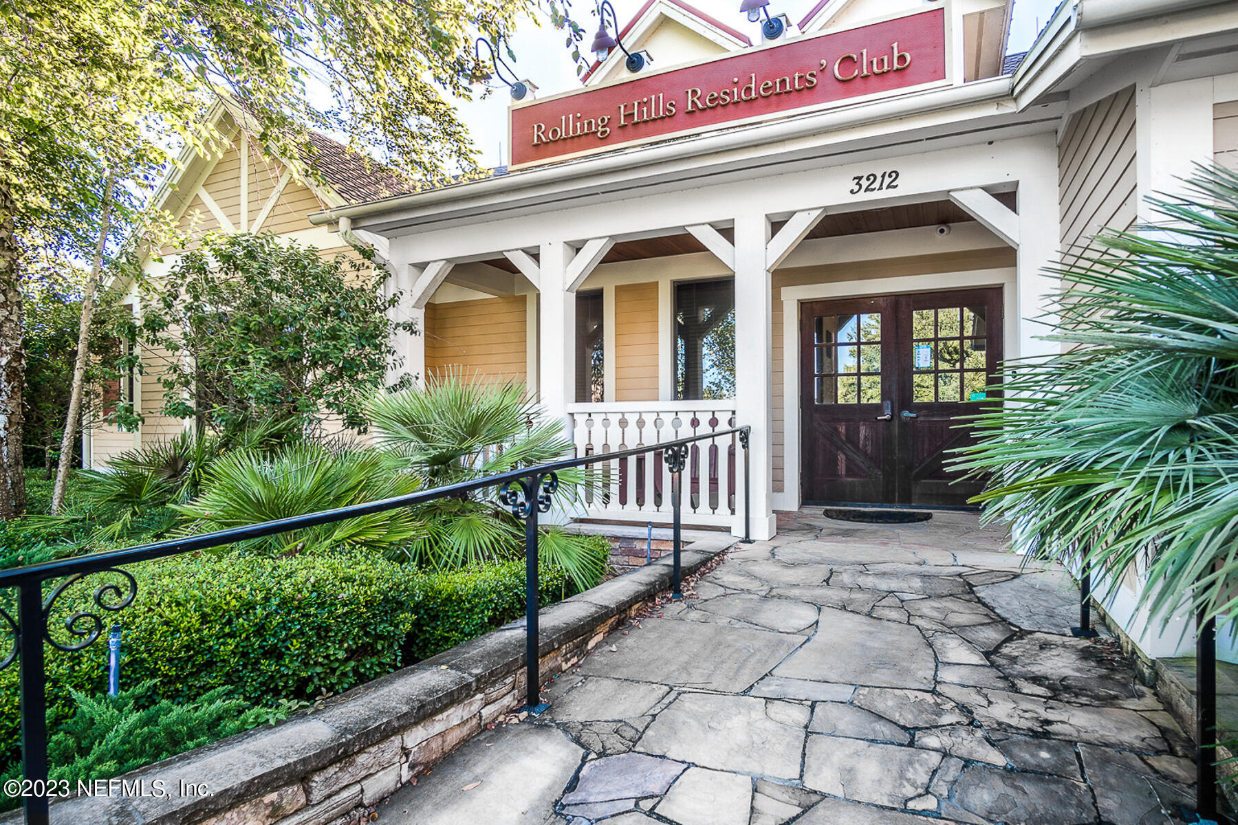 3323 RIDGEVIEW Drive