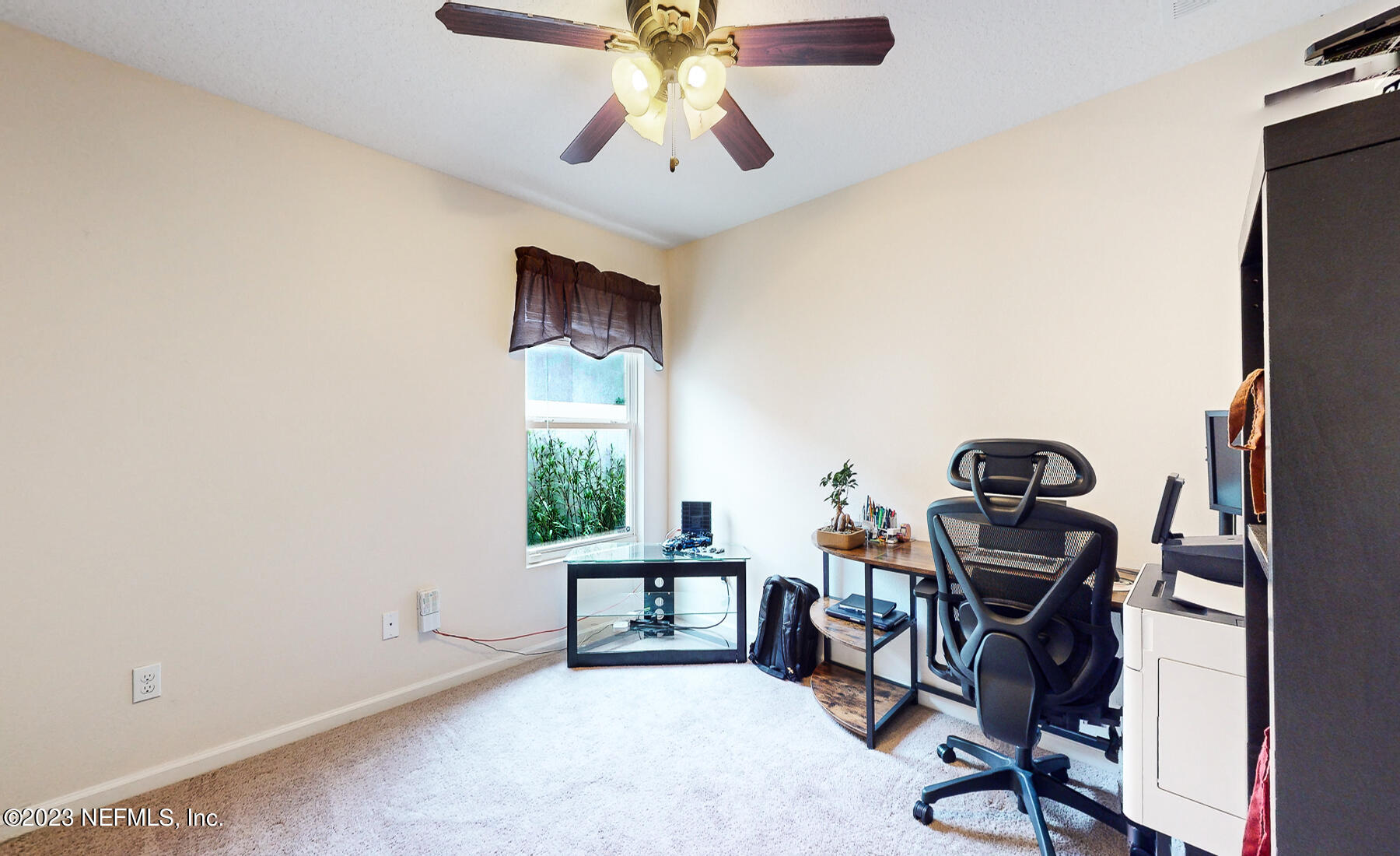 3323 RIDGEVIEW Drive