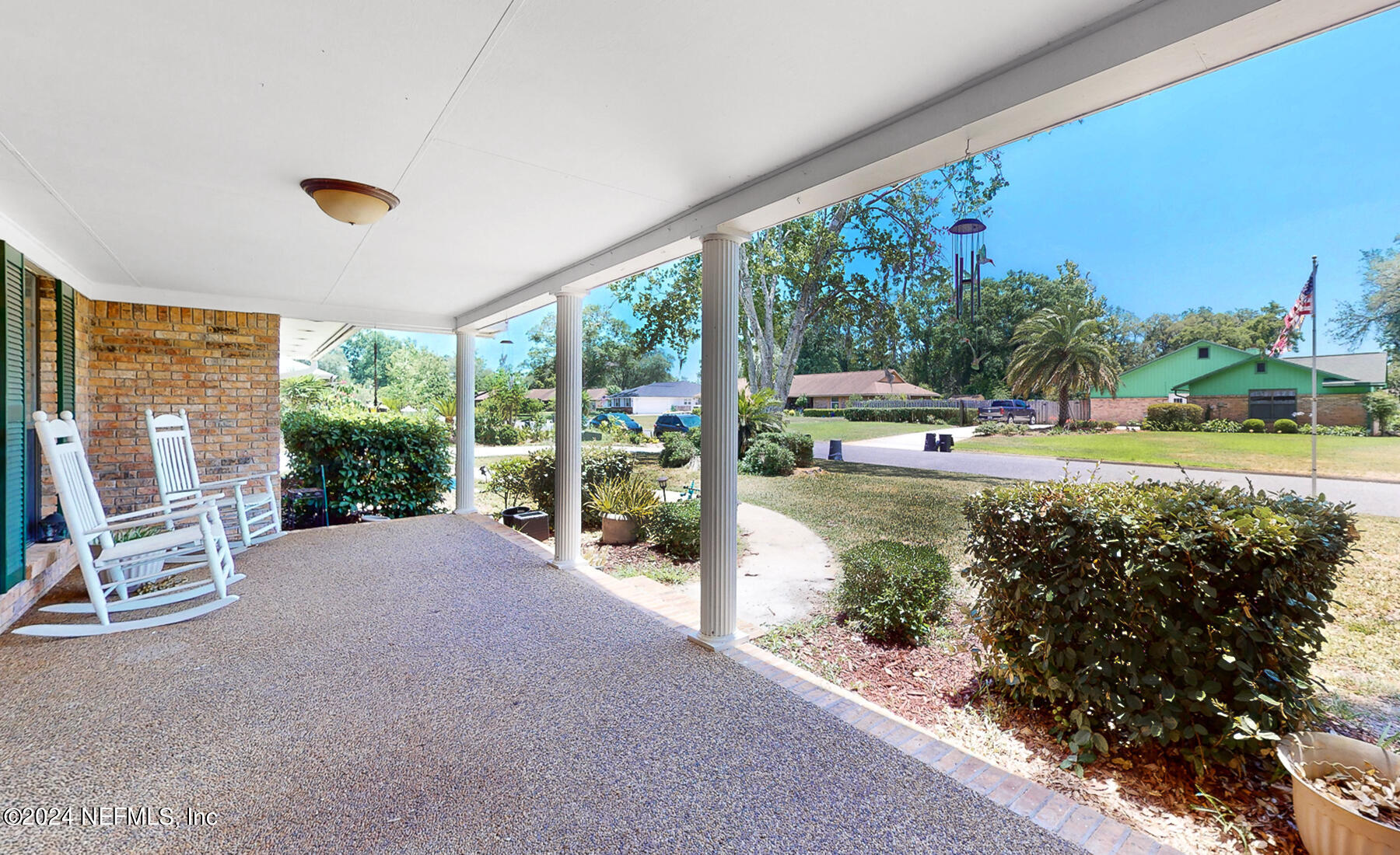 2206 GLENCOE Drive