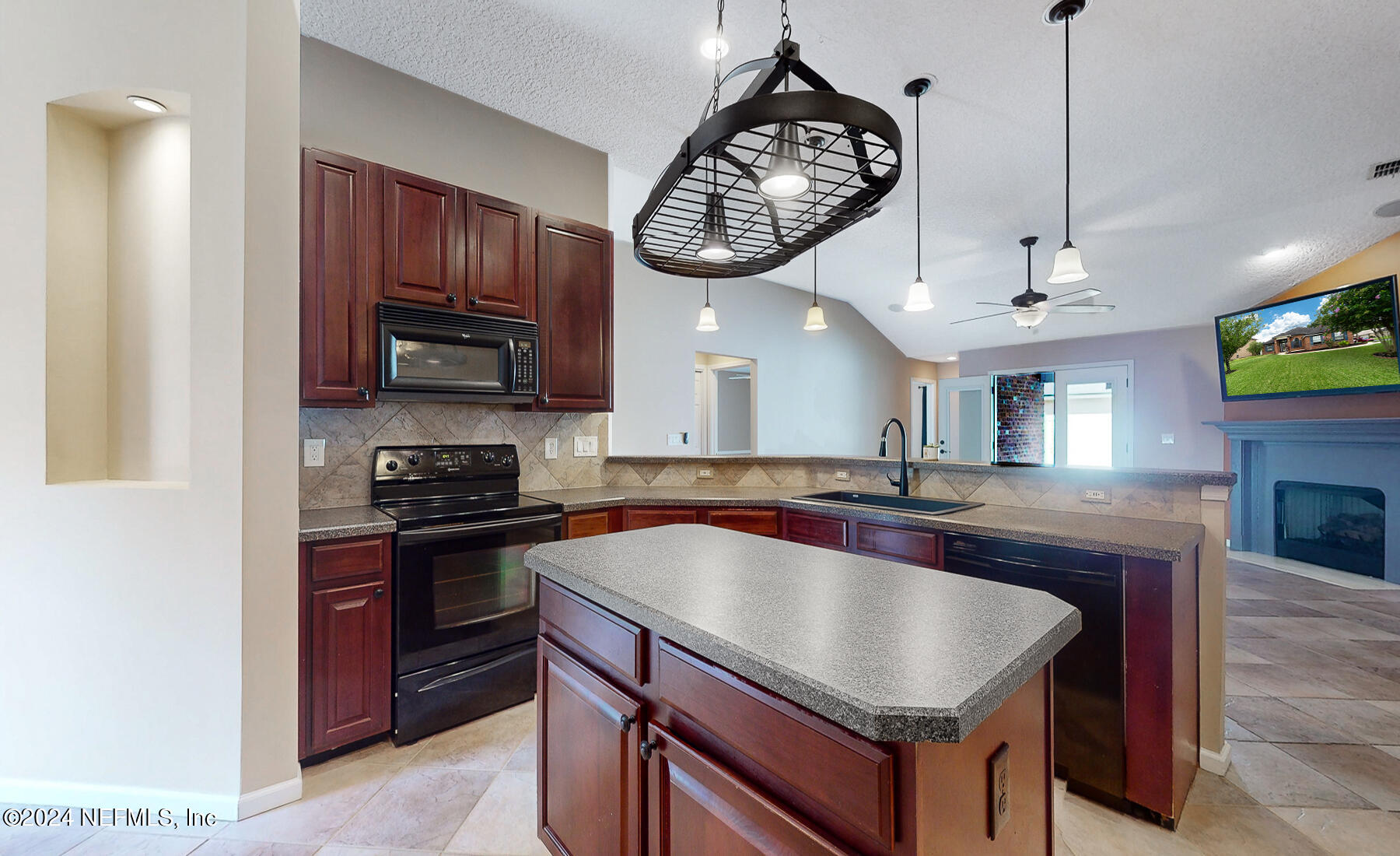 653 CHESTWOOD CHASE Drive