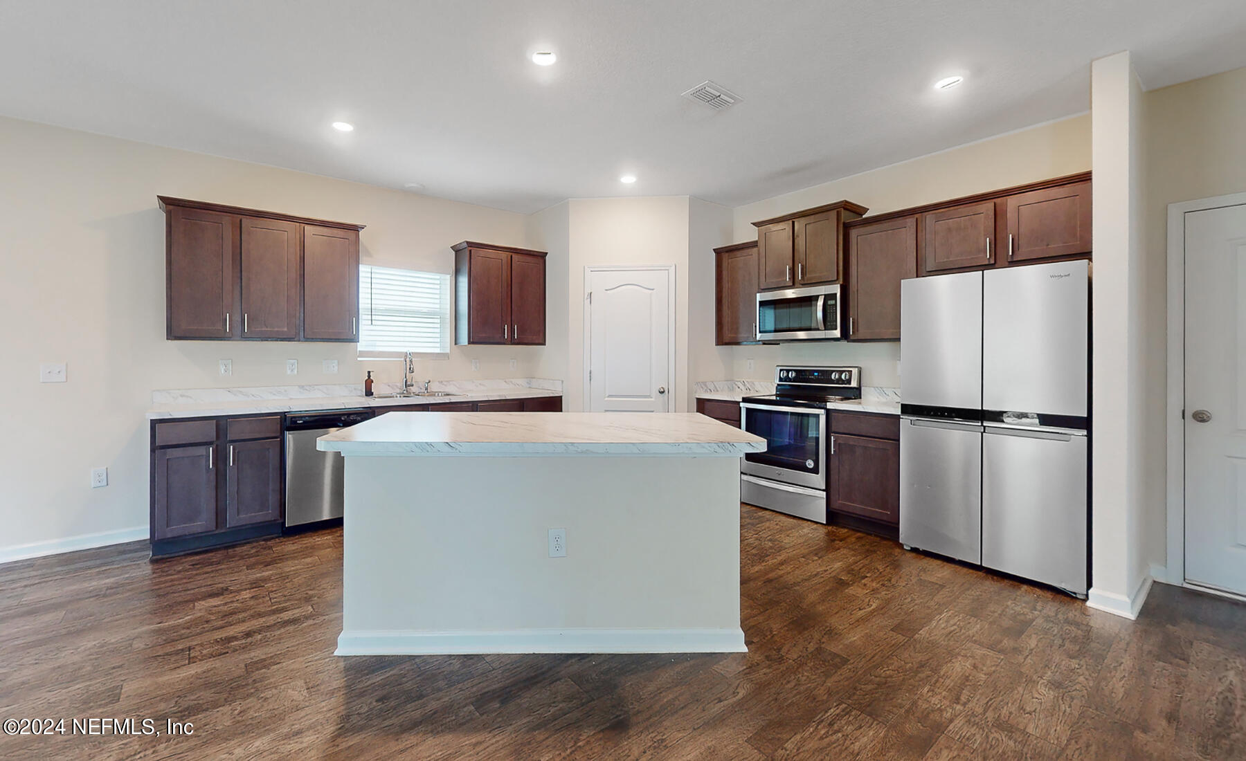 10037 SITTING FOX Drive
