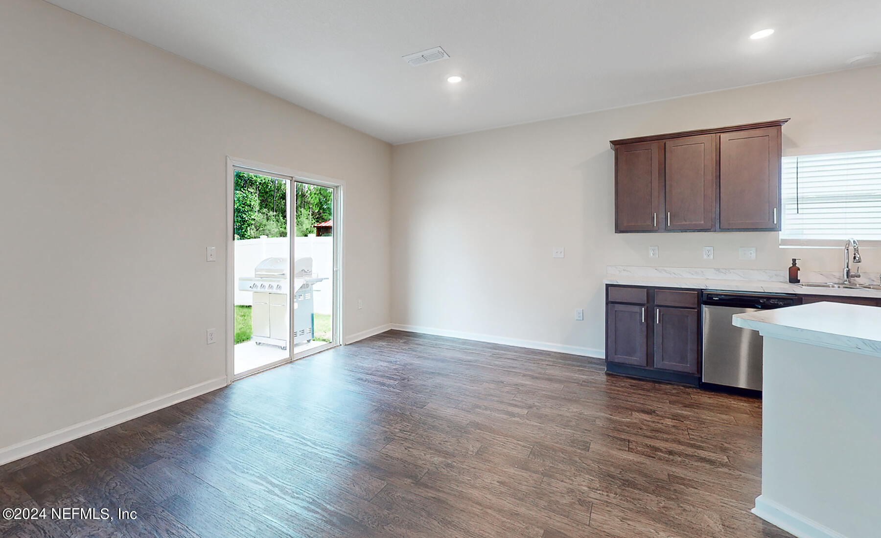 10037 SITTING FOX Drive