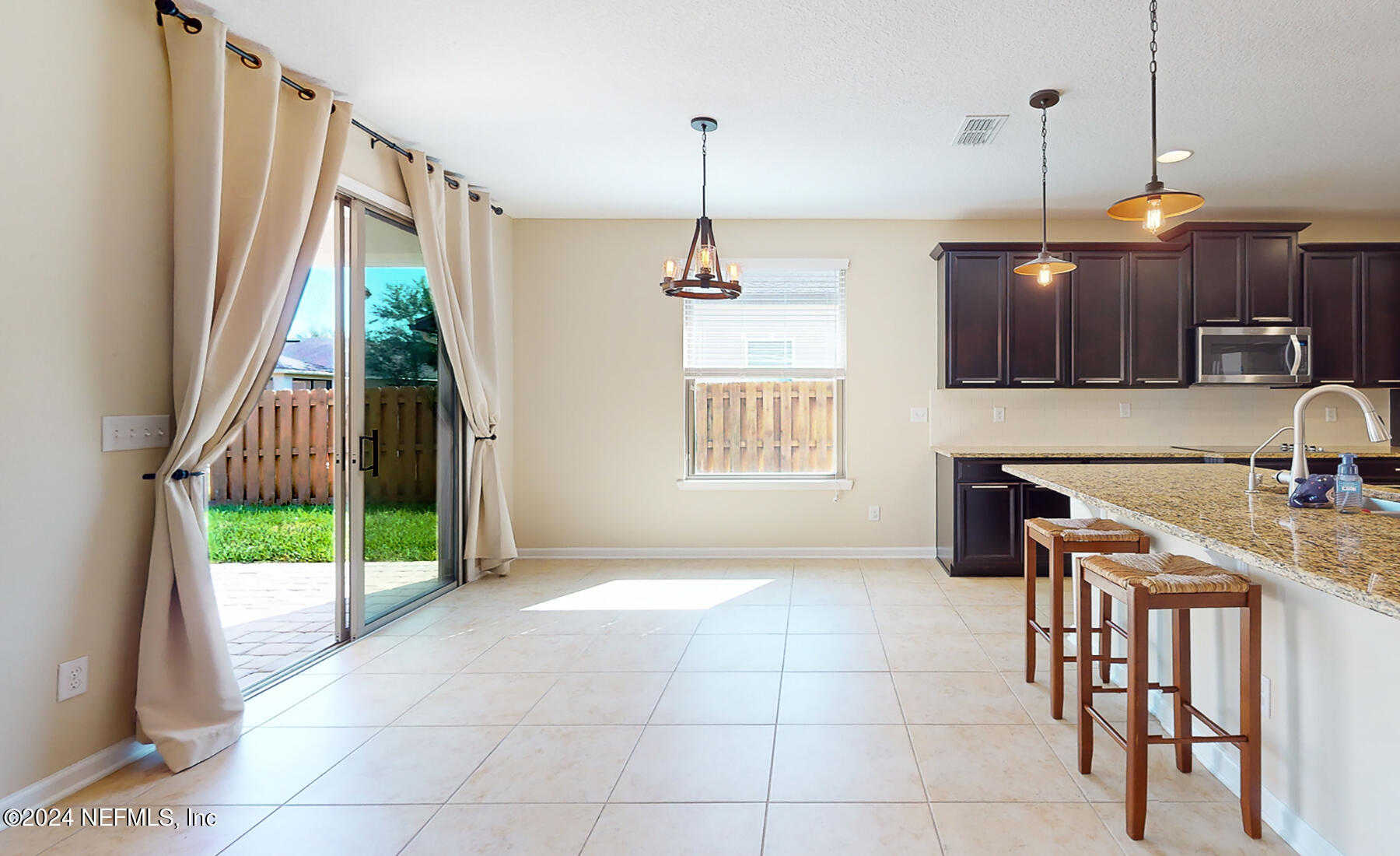 1435 NOCHAWAY Drive