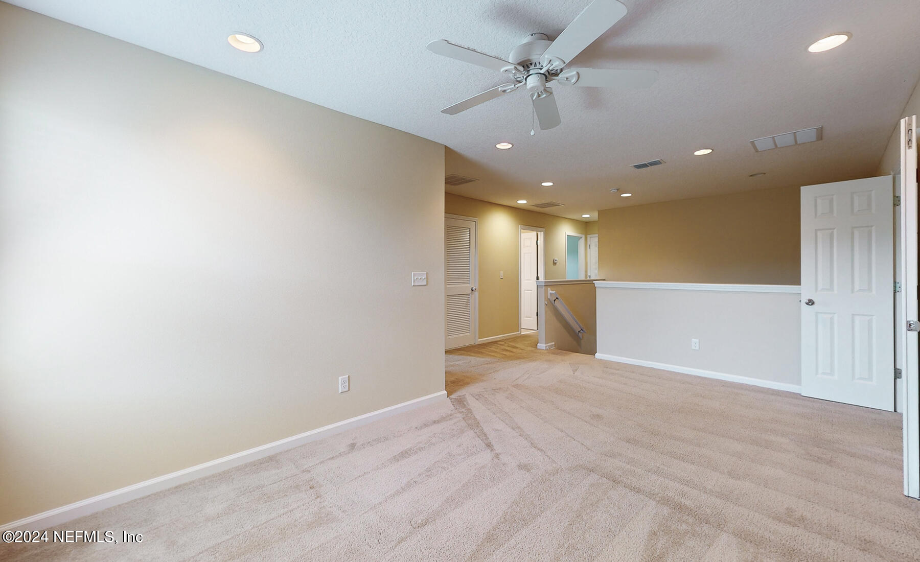 1435 NOCHAWAY Drive