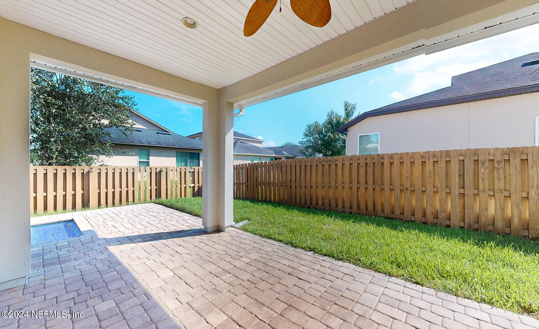 1435 NOCHAWAY Drive