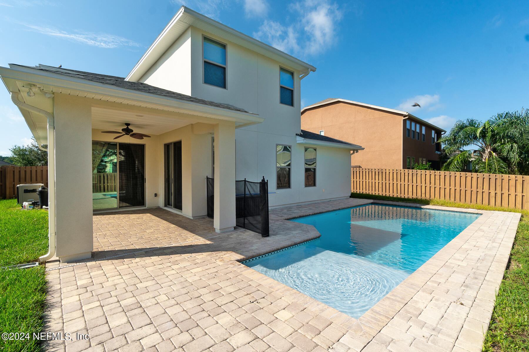 1435 NOCHAWAY Drive