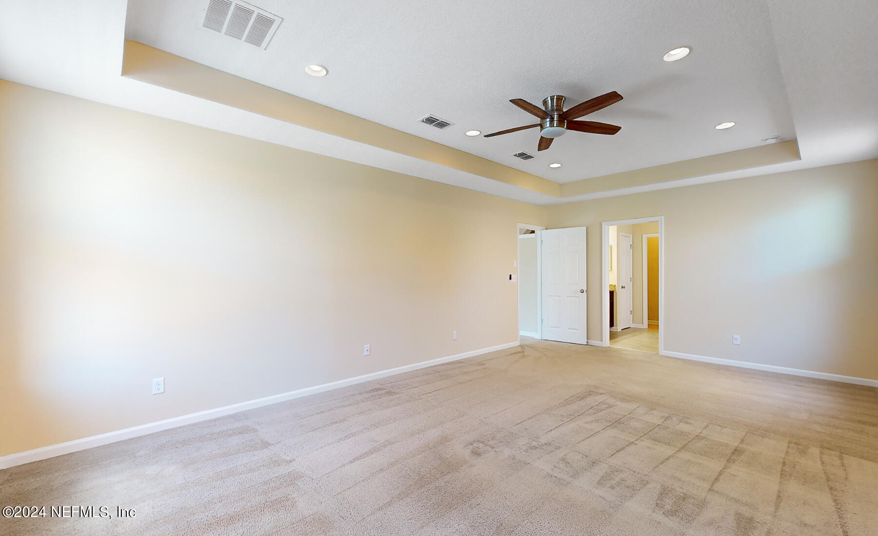 1435 NOCHAWAY Drive