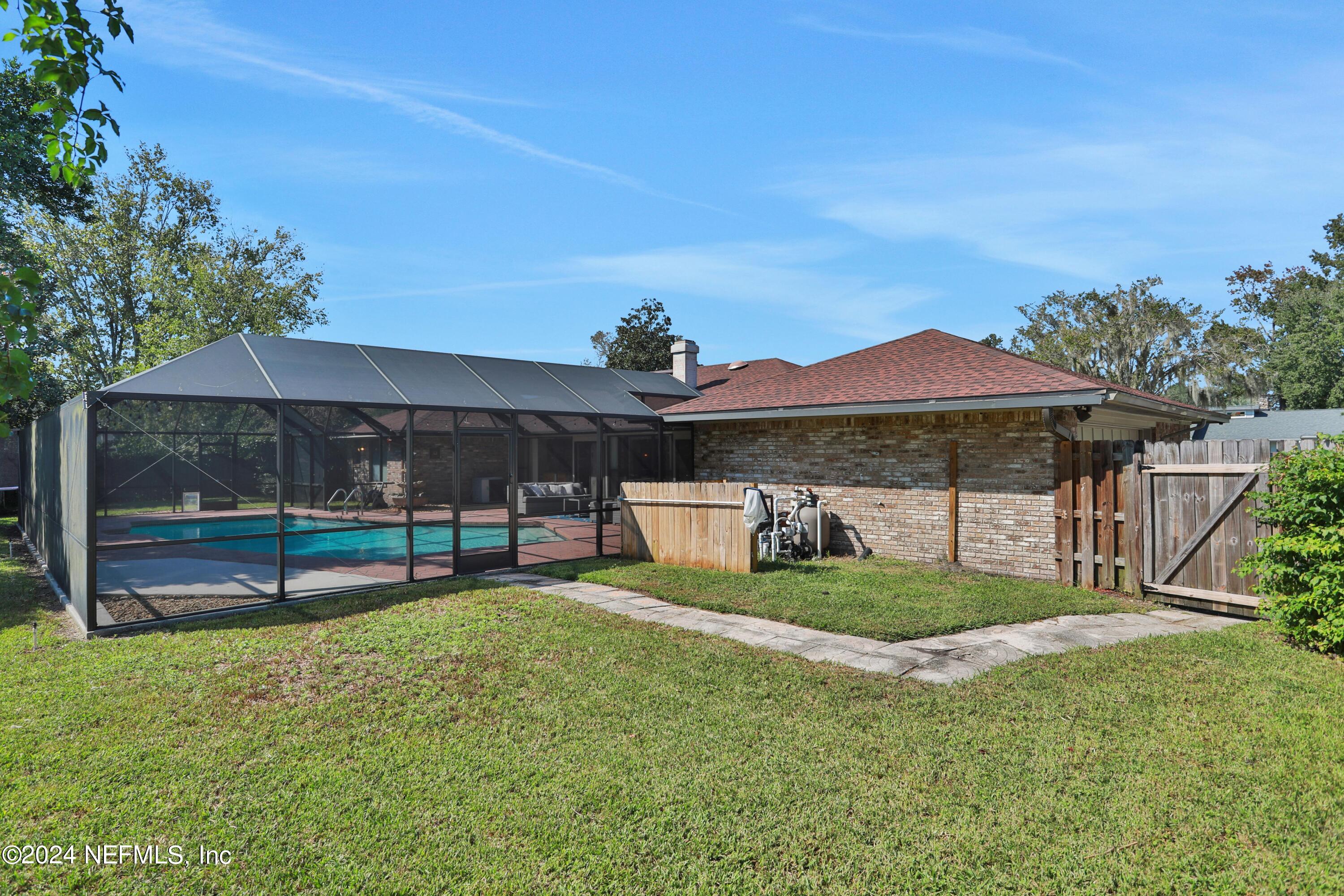 397 PERTHSHIRE Drive