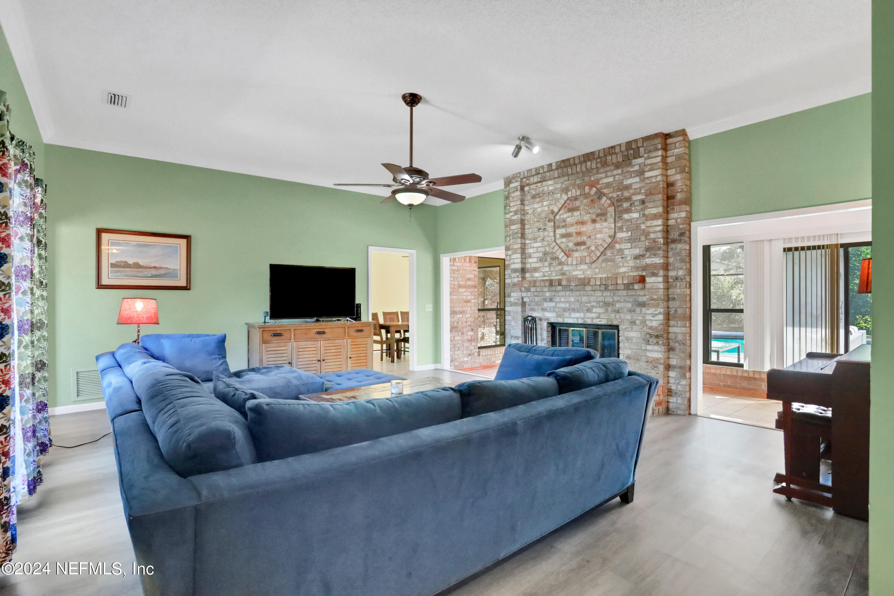 397 PERTHSHIRE Drive