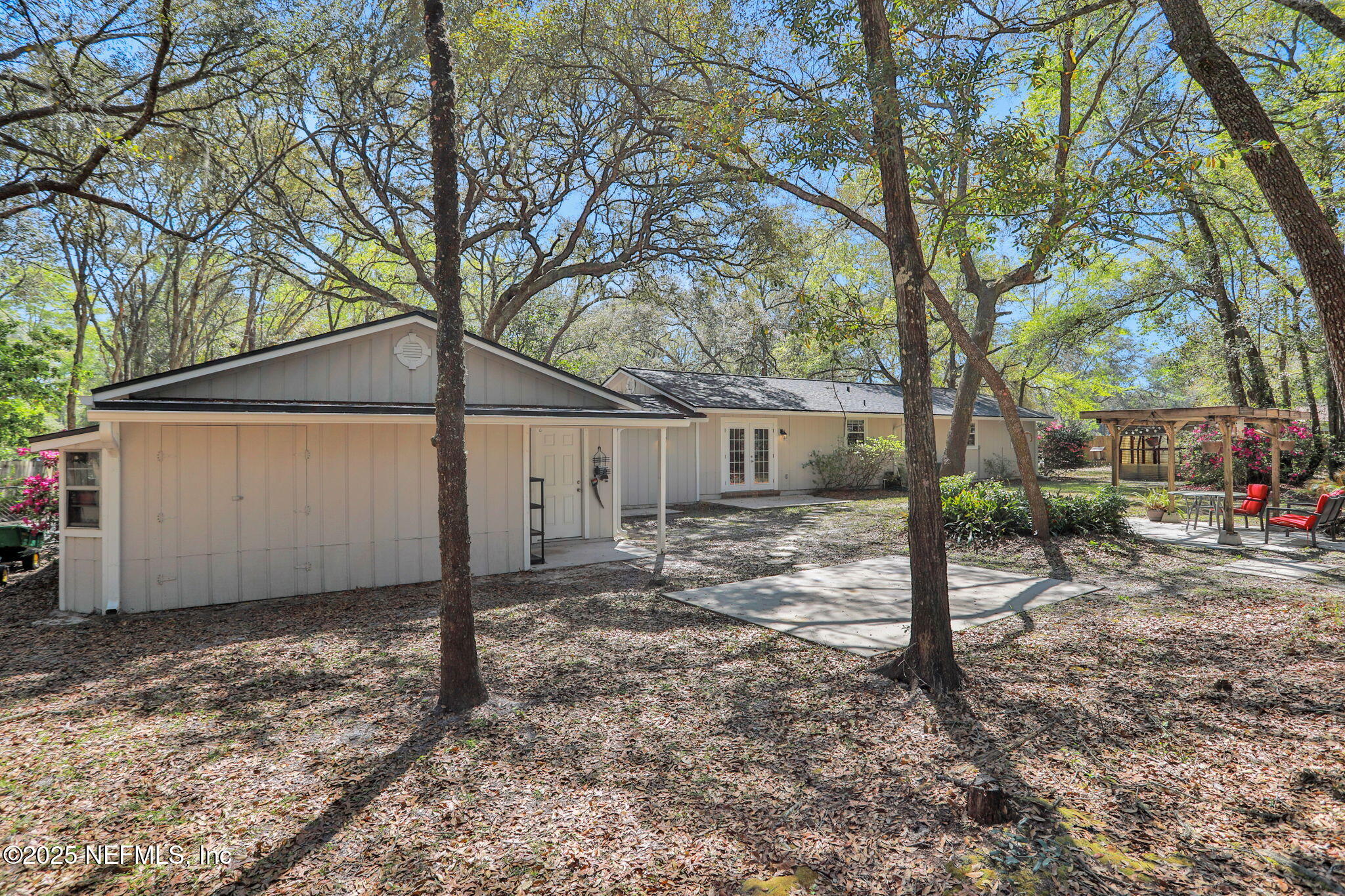 4268 CHOKEBERRY Road