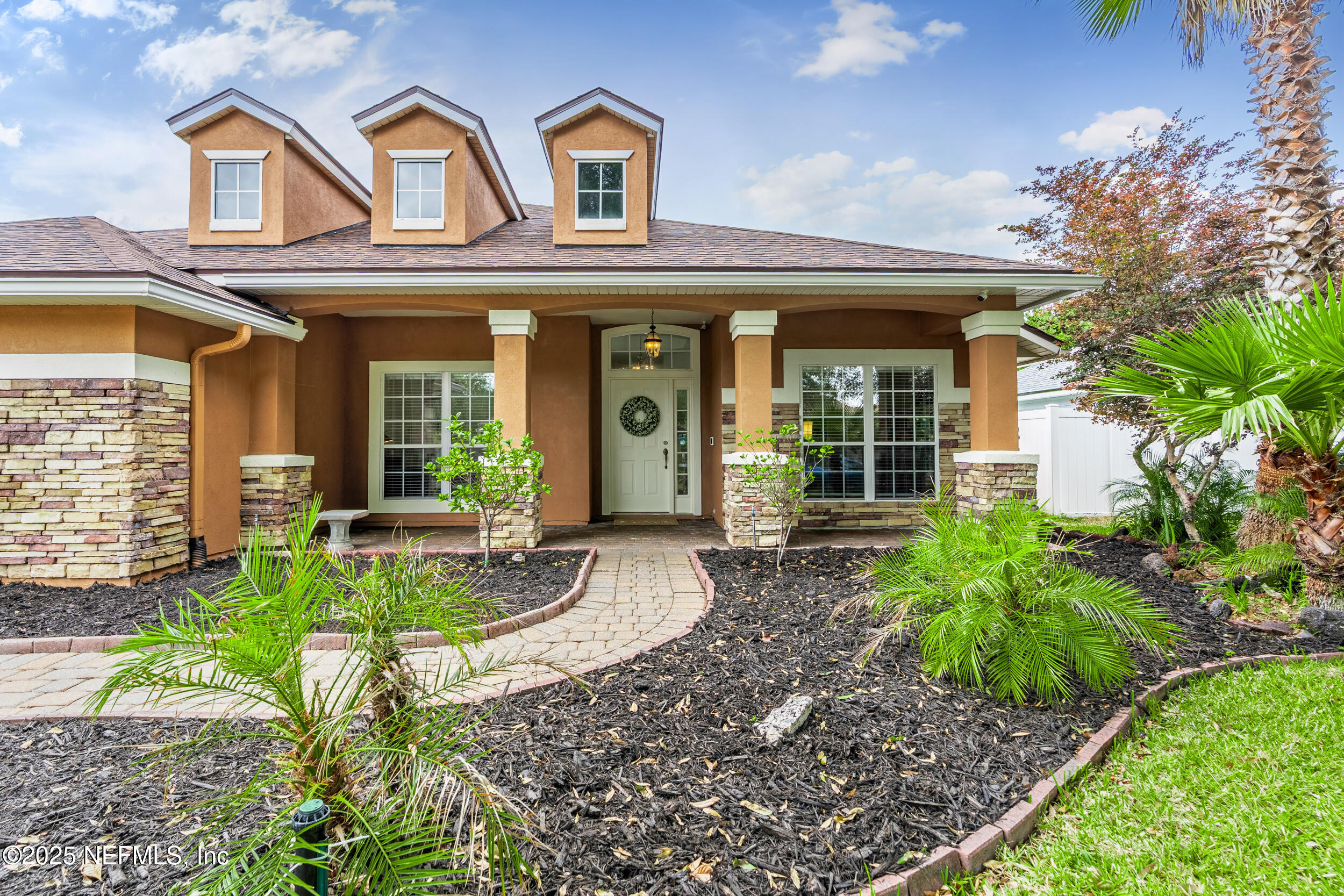 865 THOROUGHBRED Drive
