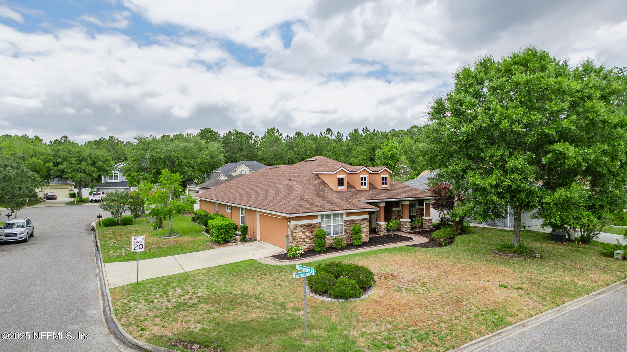 865 THOROUGHBRED Drive