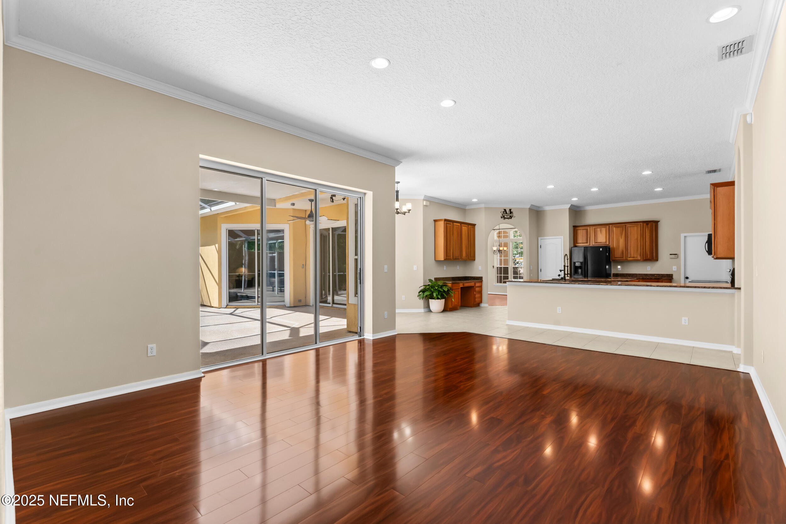 661 WAKEVIEW Drive