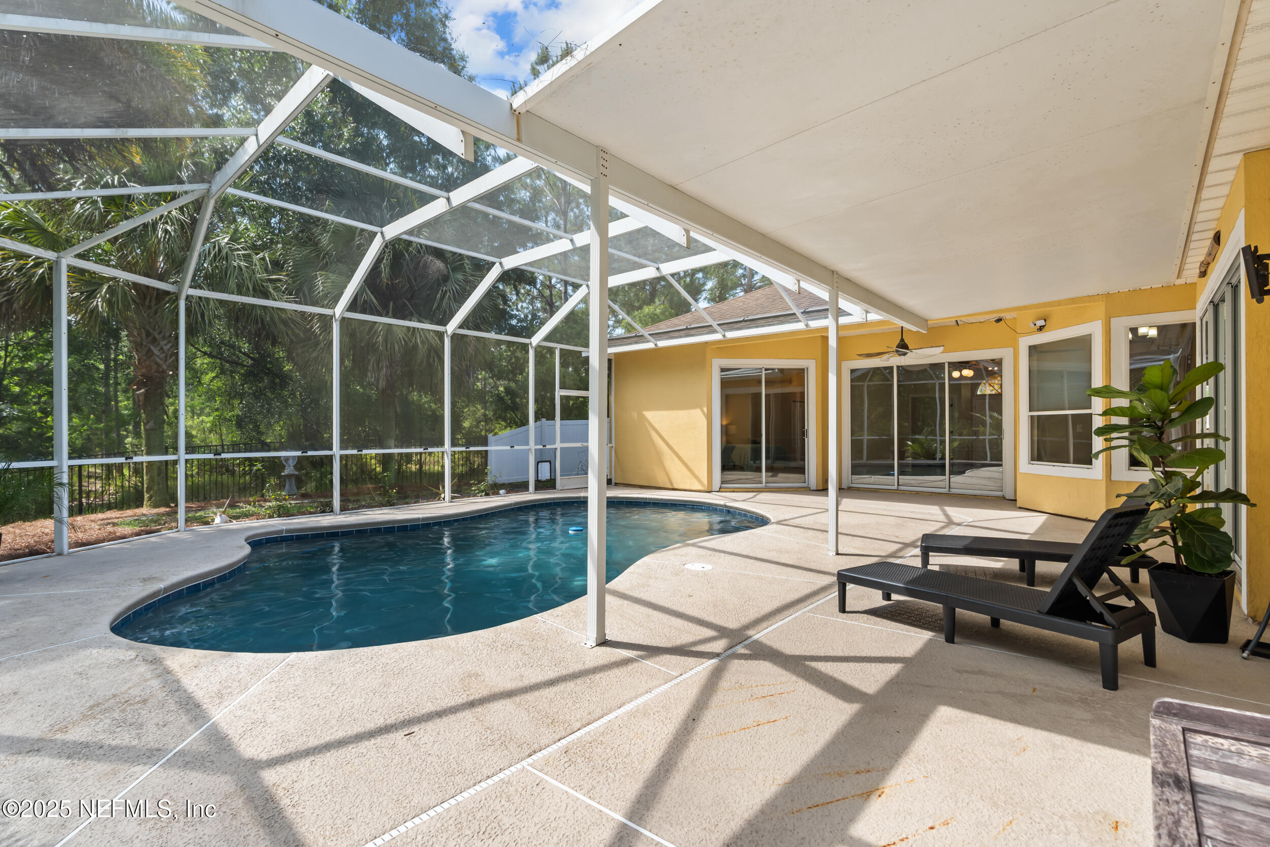 661 WAKEVIEW Drive
