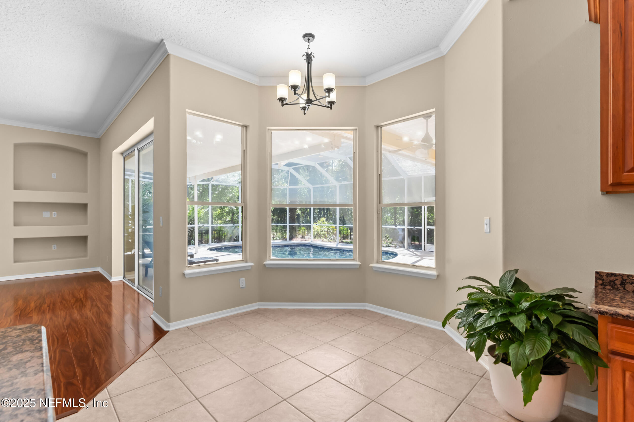 661 WAKEVIEW Drive