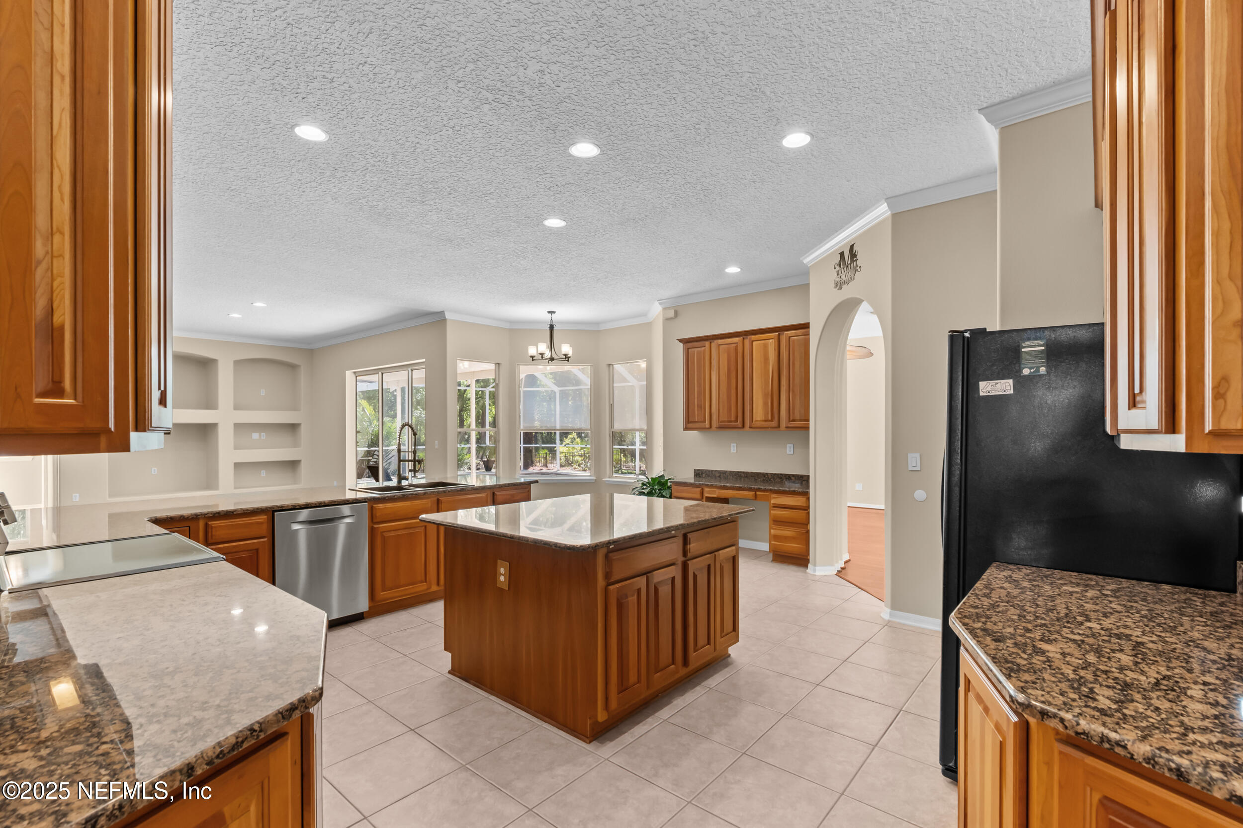 661 WAKEVIEW Drive
