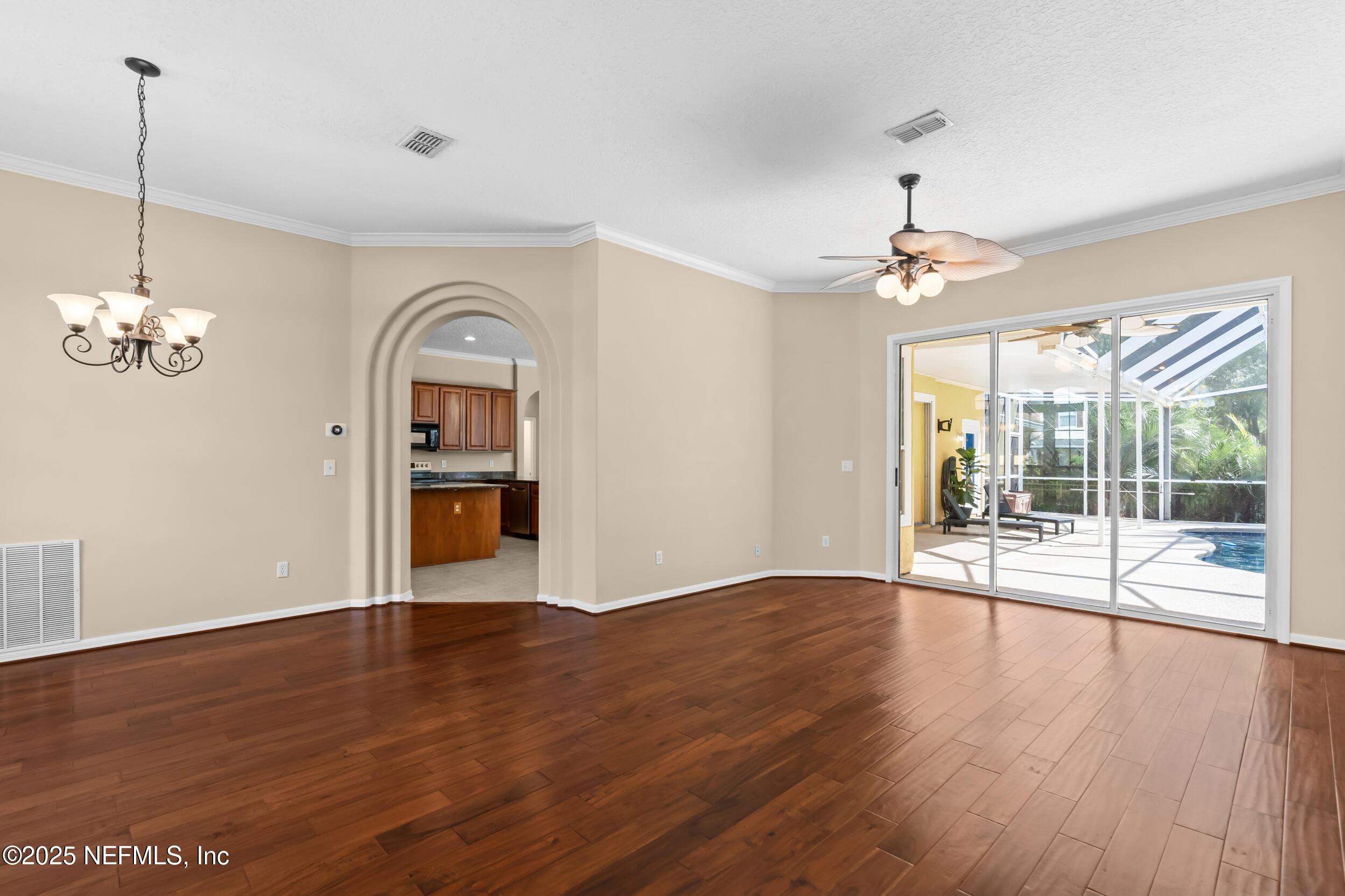 661 WAKEVIEW Drive