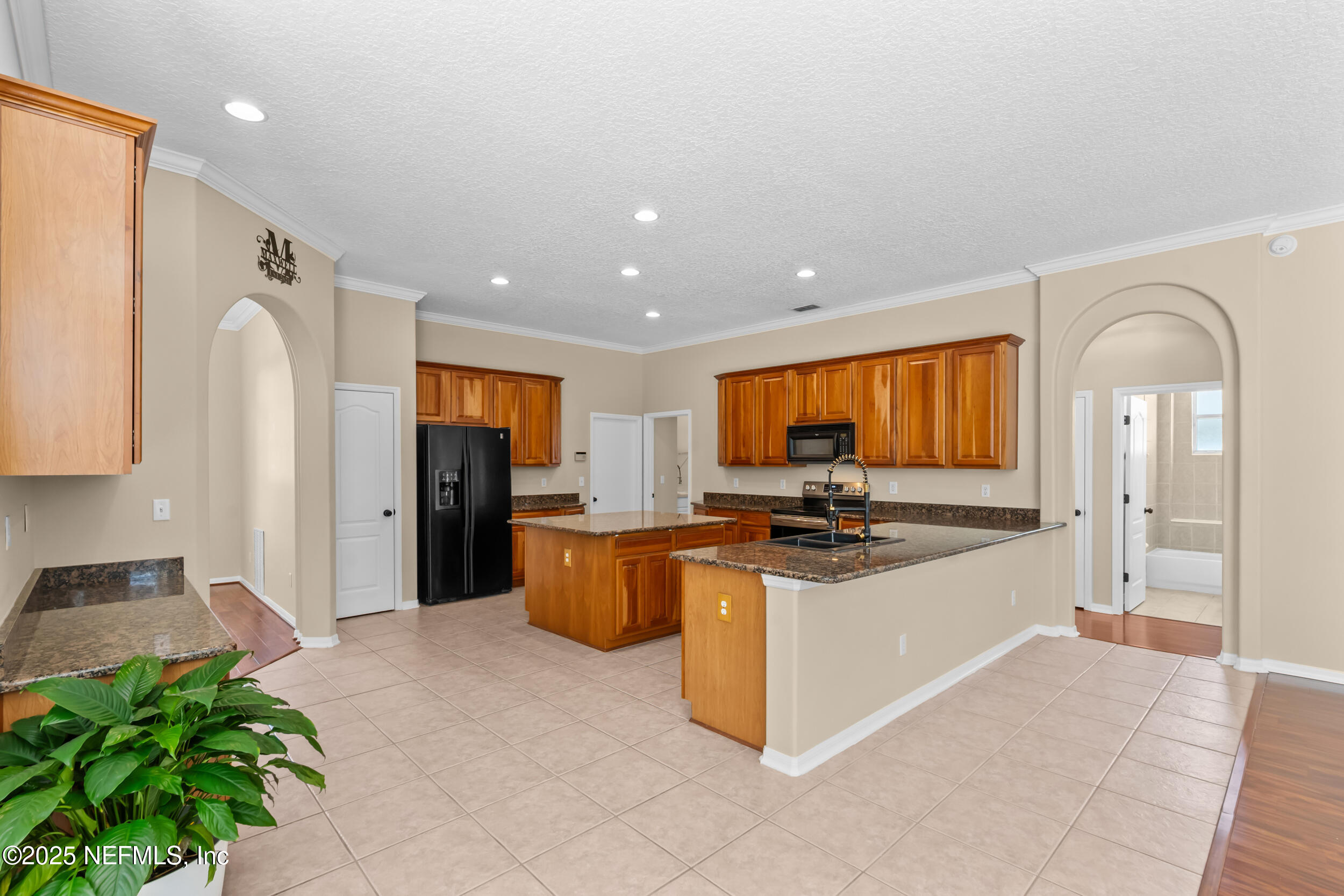661 WAKEVIEW Drive