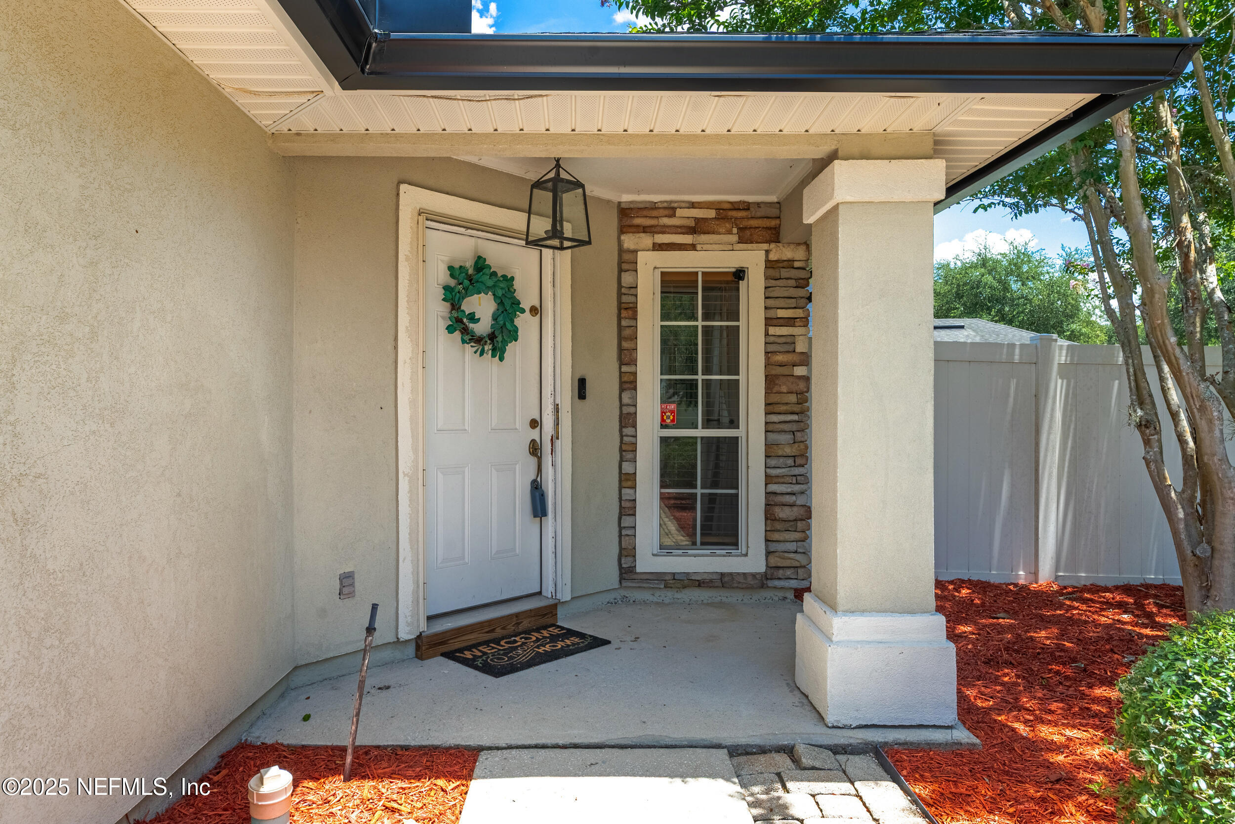 3925 PEBBLE BROOKE Circle