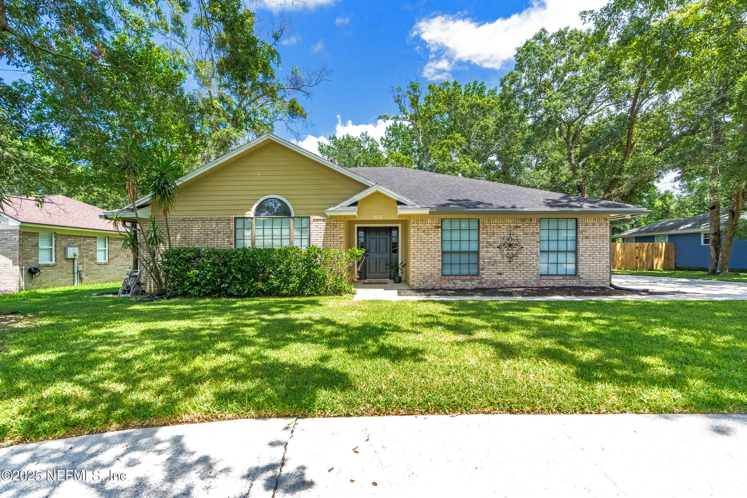 1013 CELEBRANT Drive