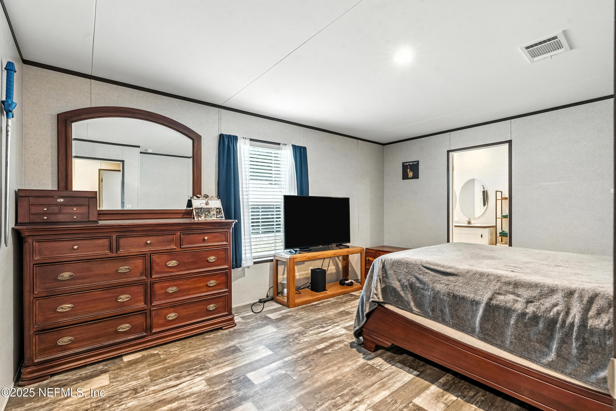 211 KNIGHT BOXX Road