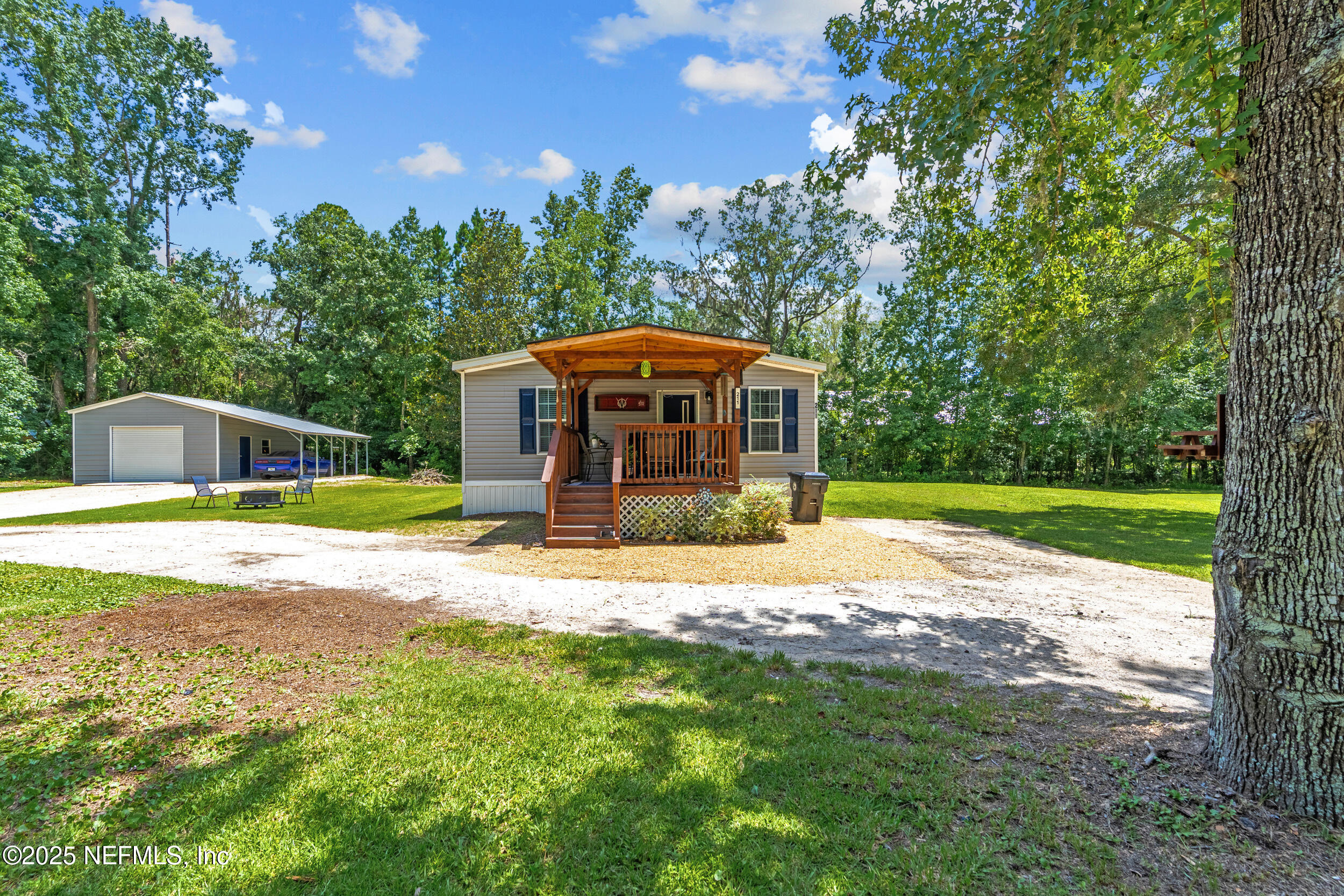 211 KNIGHT BOXX Road