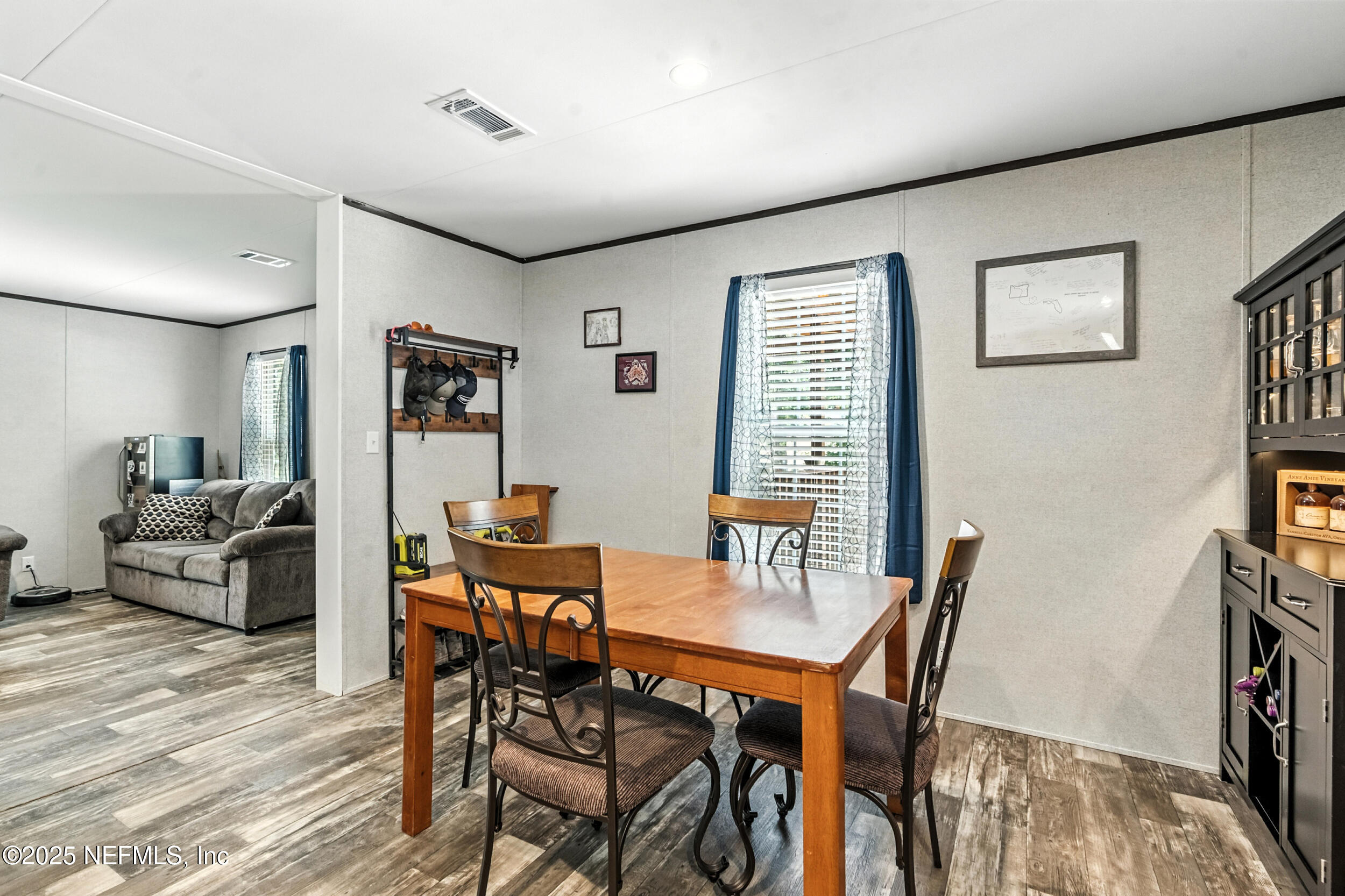 211 KNIGHT BOXX Road