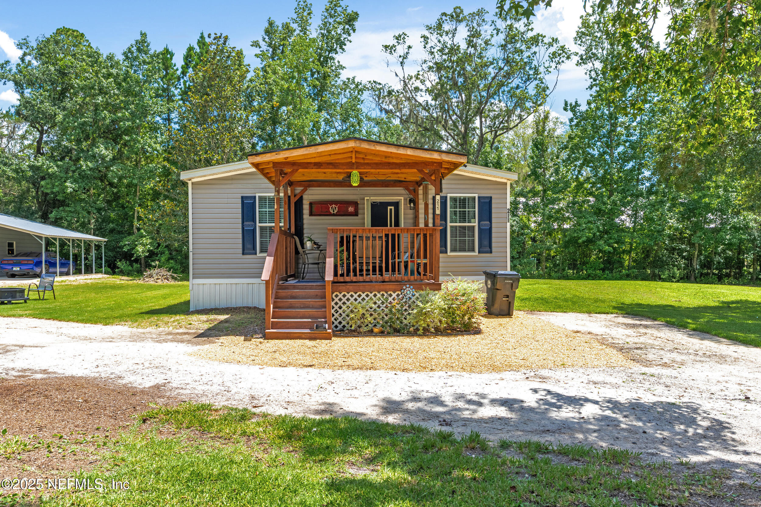 211 KNIGHT BOXX Road