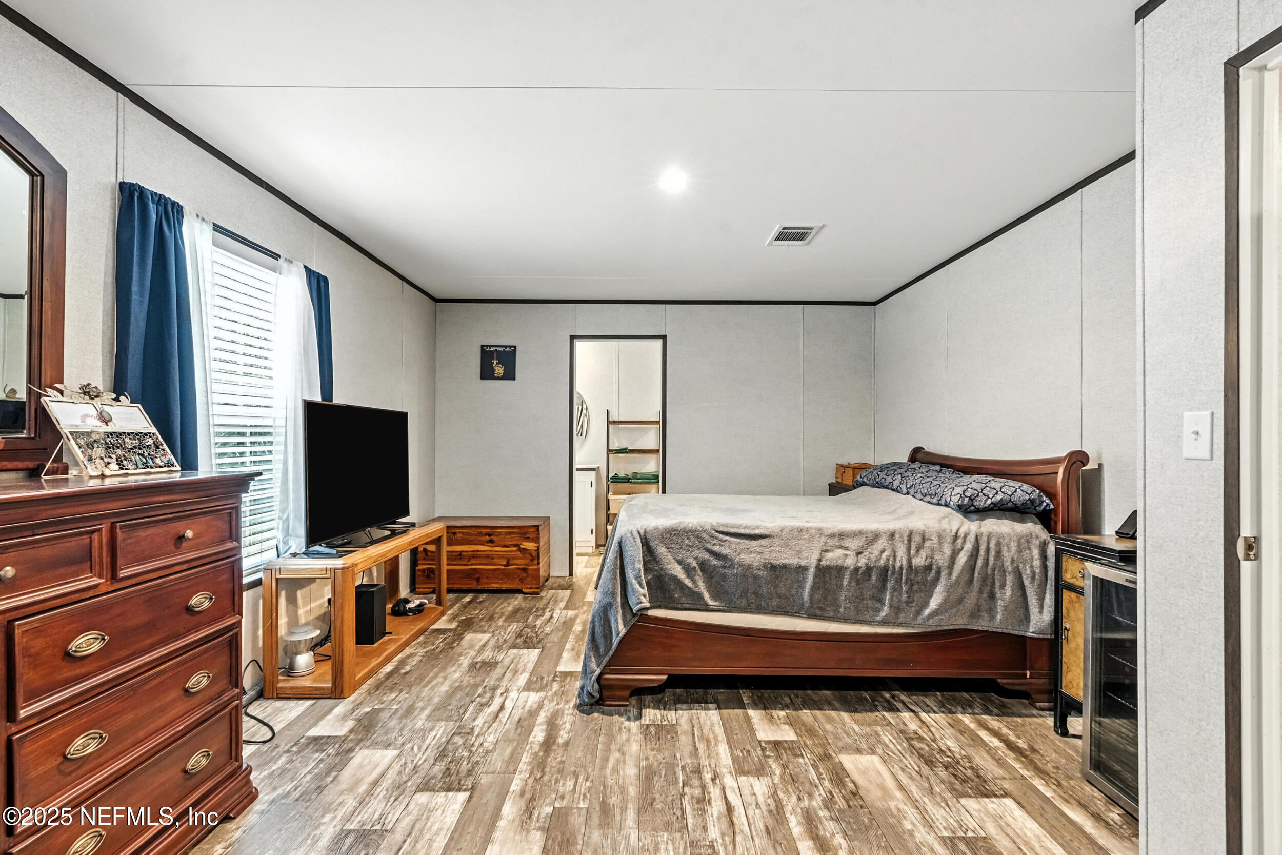 211 KNIGHT BOXX Road
