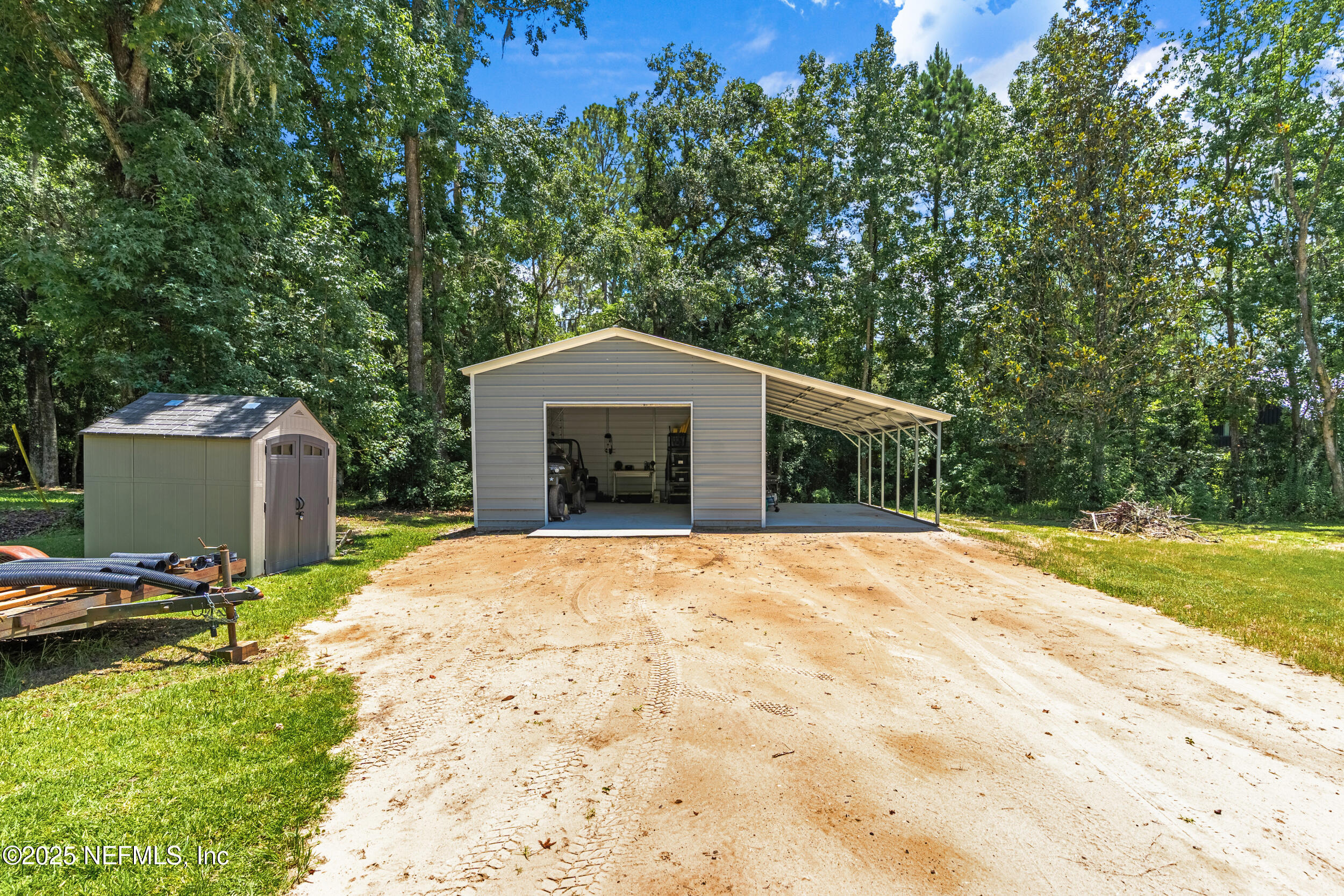 211 KNIGHT BOXX Road