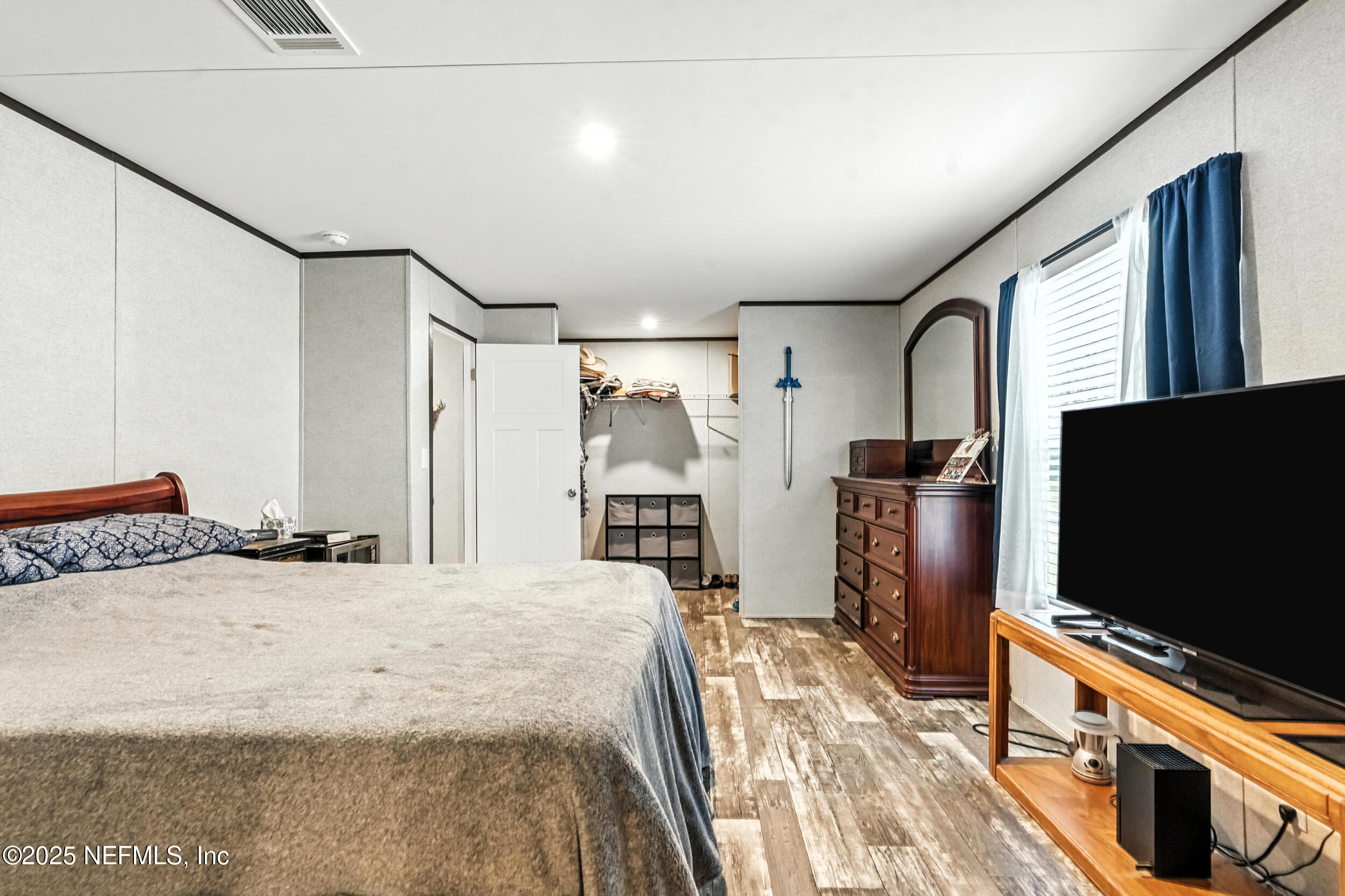 211 KNIGHT BOXX Road
