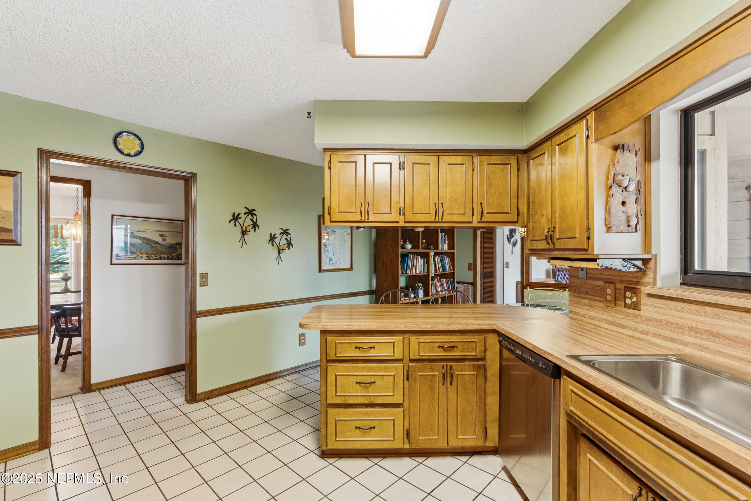 766 DUART Drive