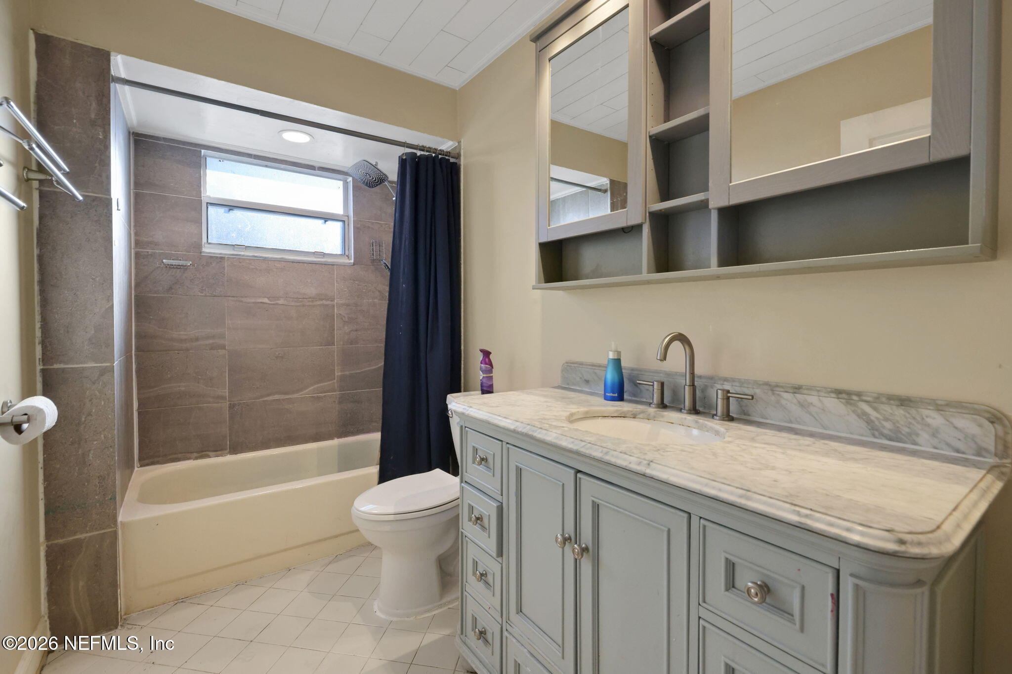 8457 SUGARTREE Drive