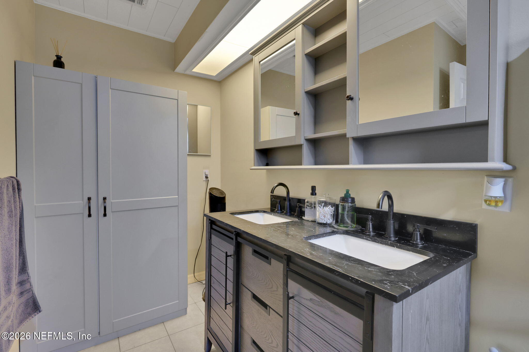 8457 SUGARTREE Drive