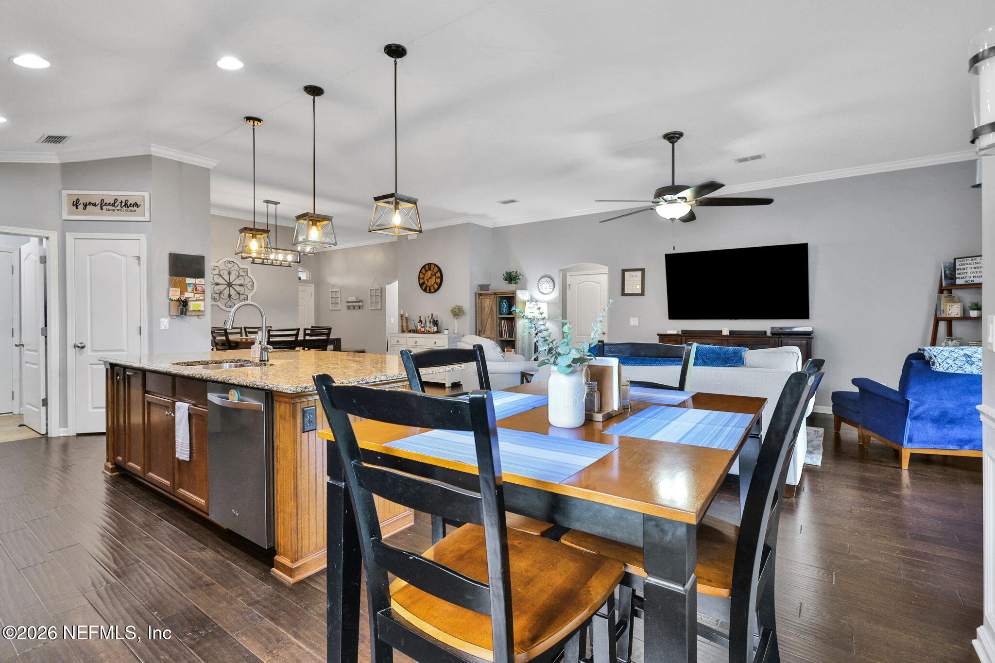 1521 LANTERN LIGHT Trail