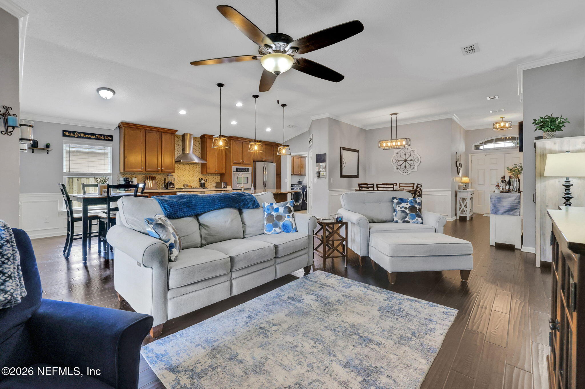 1521 LANTERN LIGHT Trail